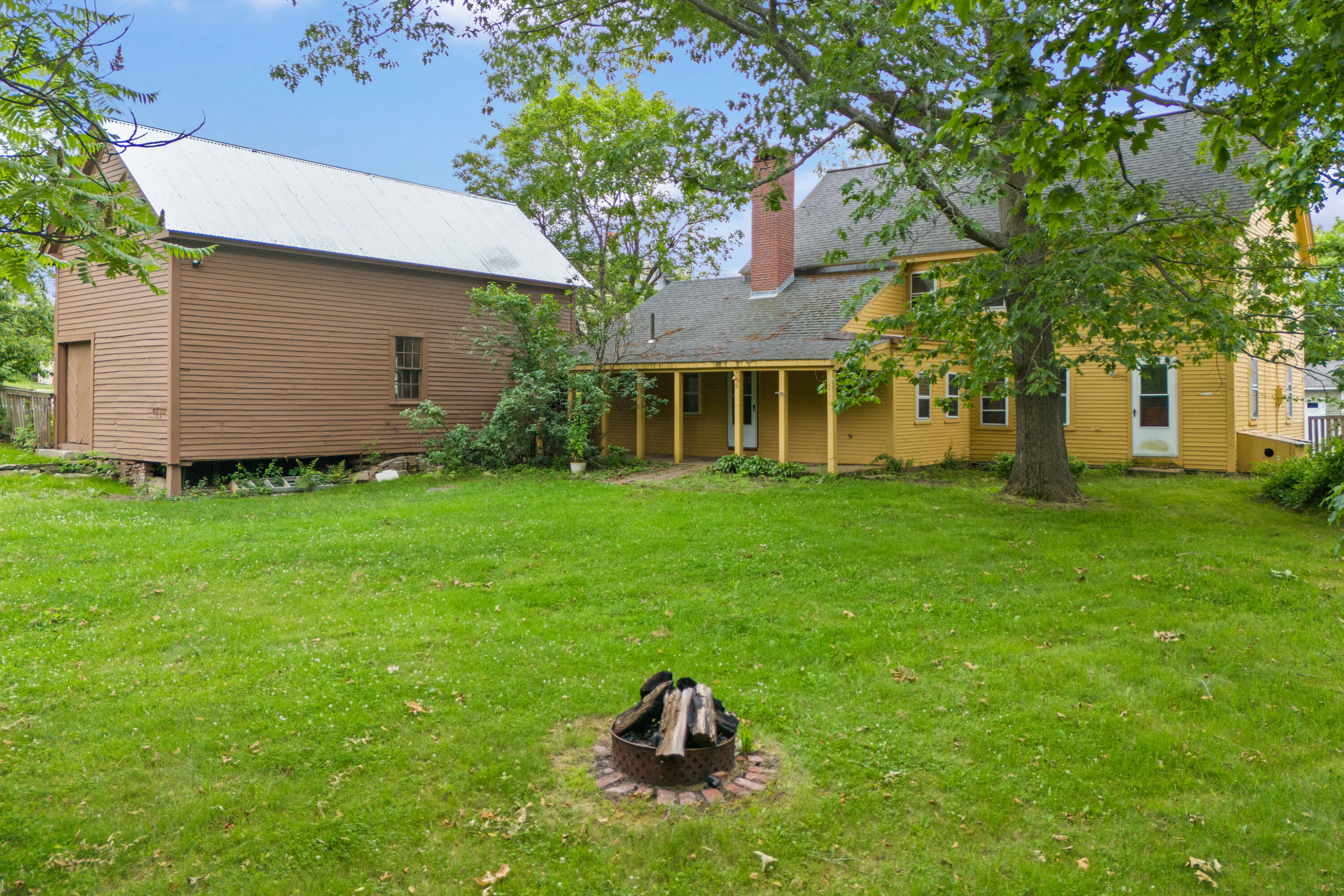main property photo 74