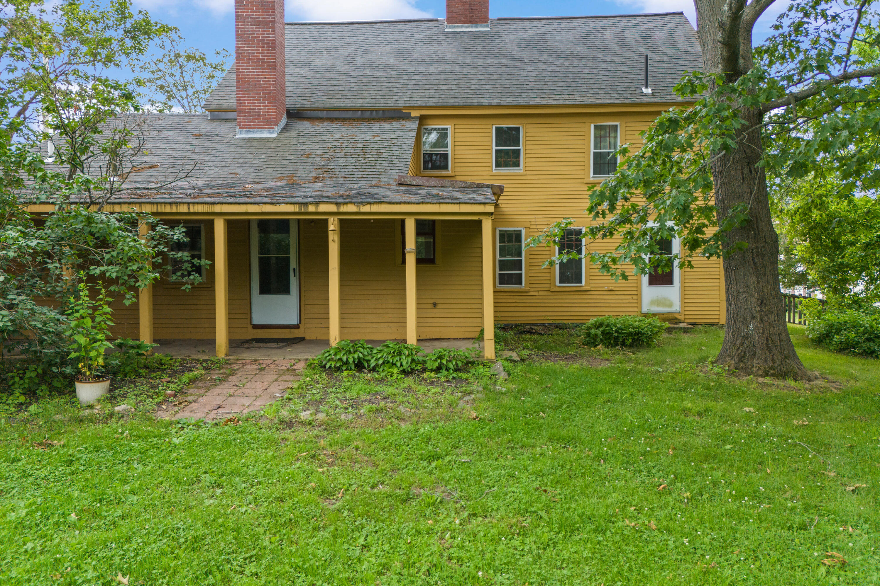 main property photo 8