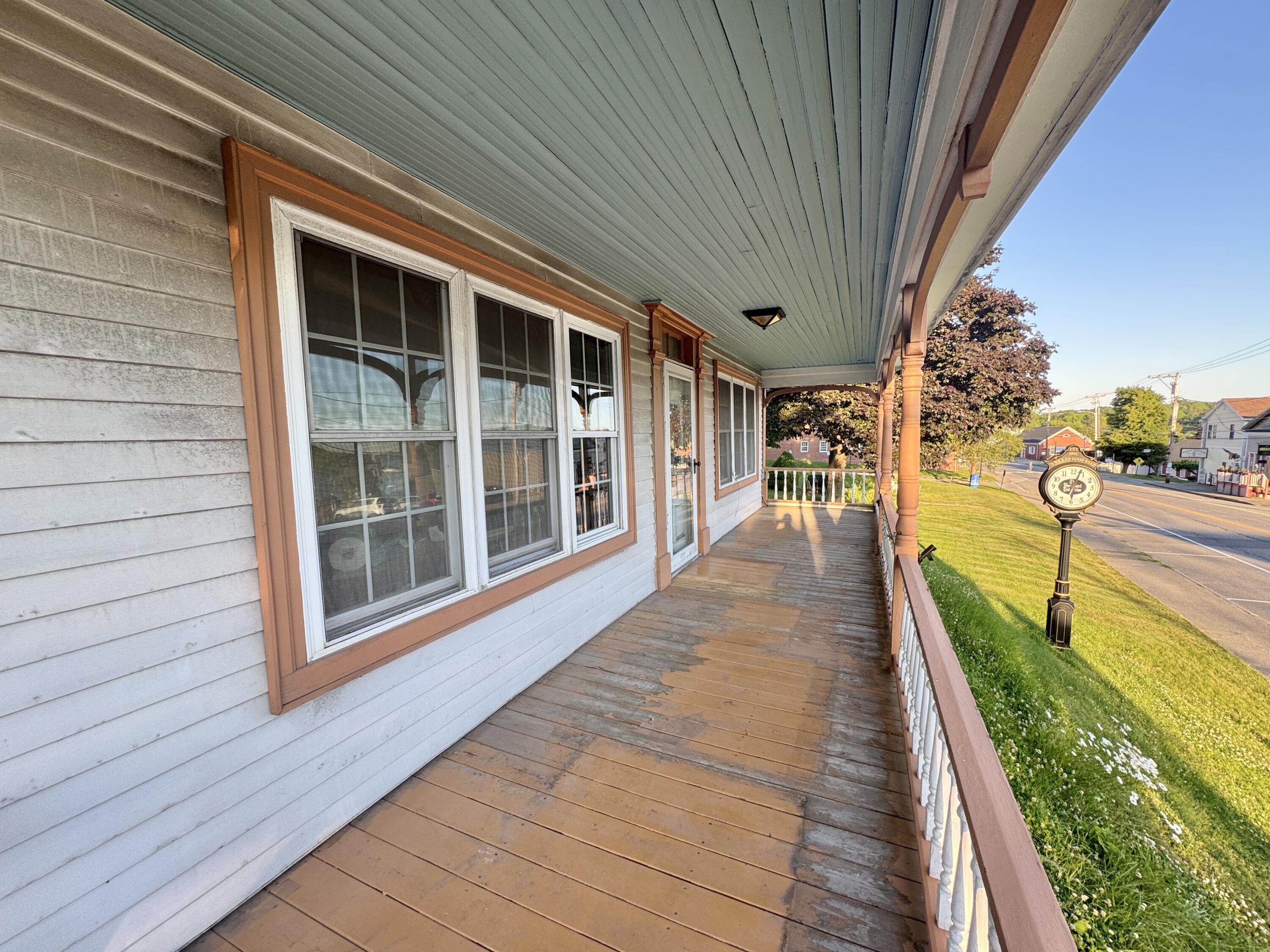 main property photo 27