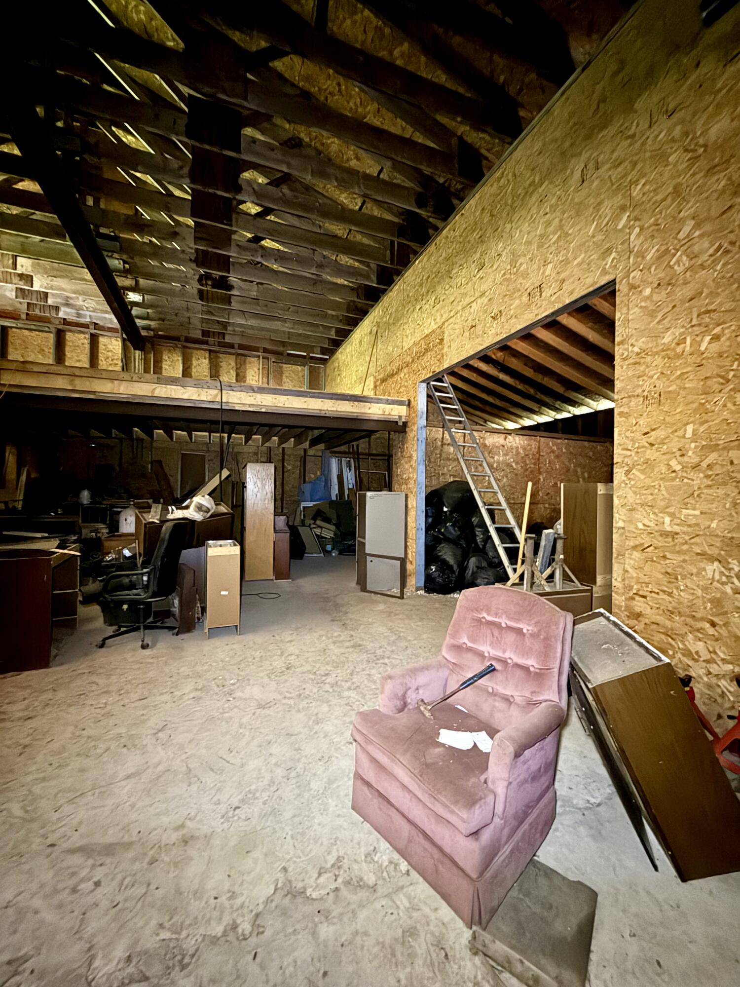 main property photo 42