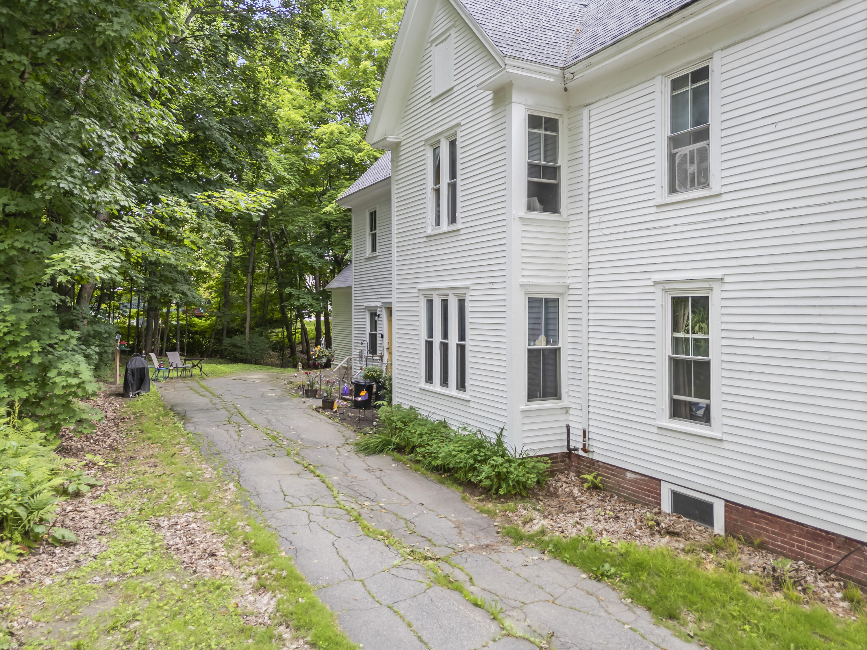 property viewer photo 1