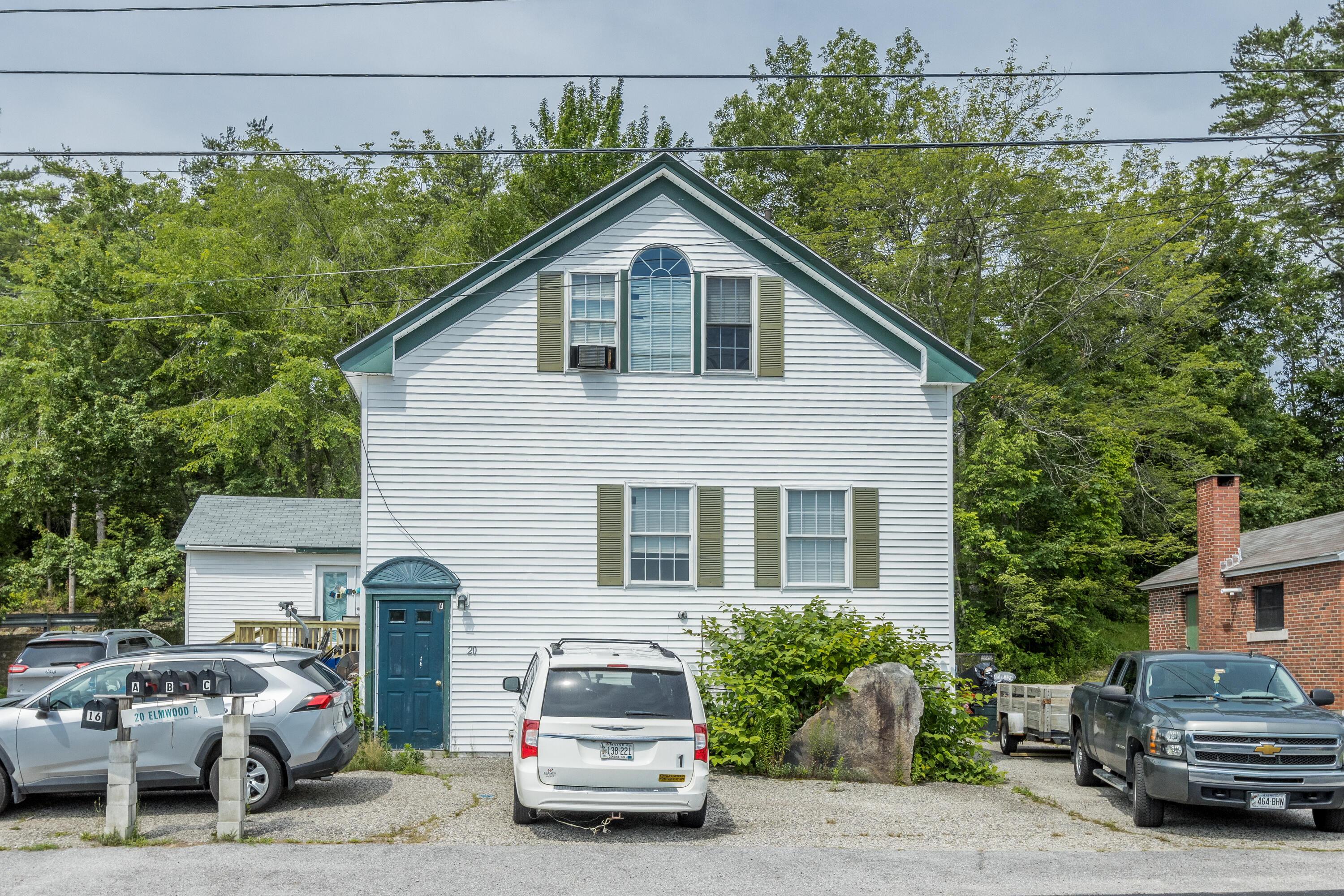 main property photo 0