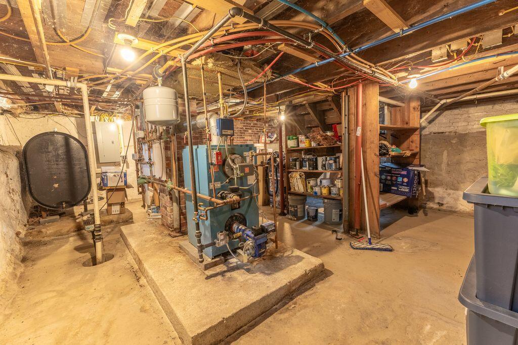 main property photo 25