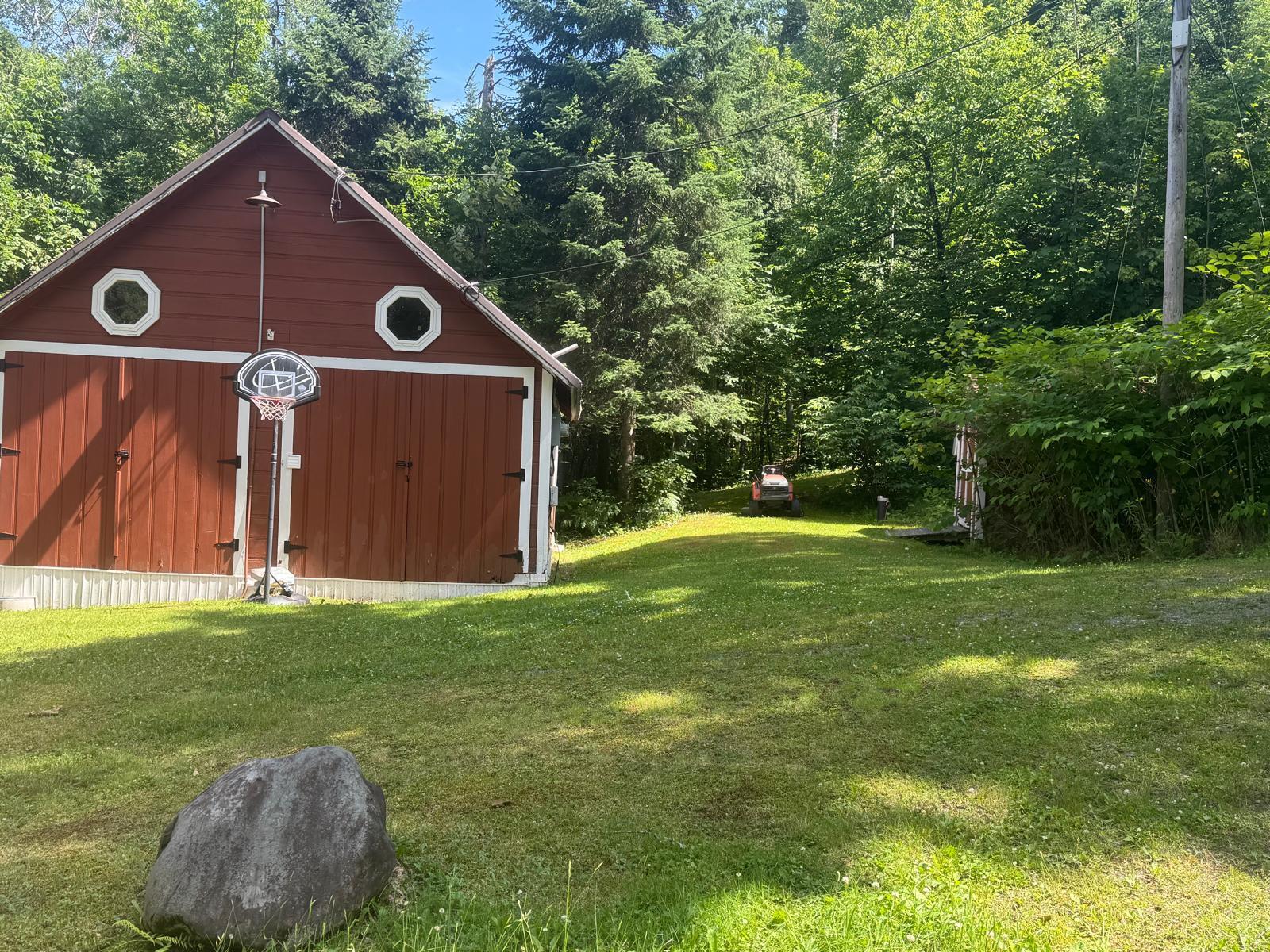 main property photo 7