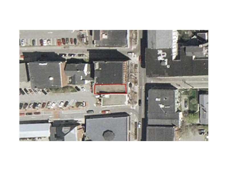main property photo 13