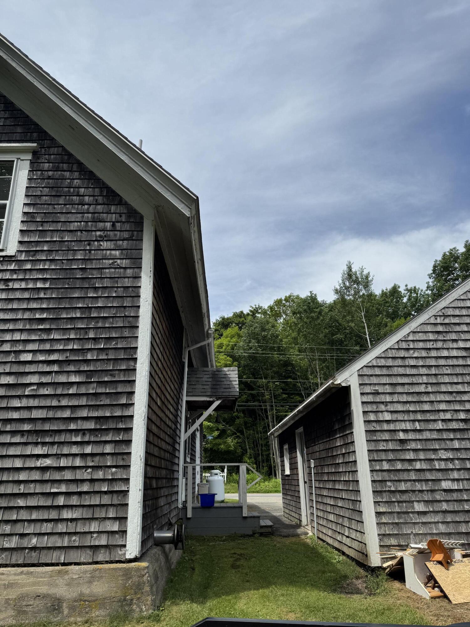 main property photo 77