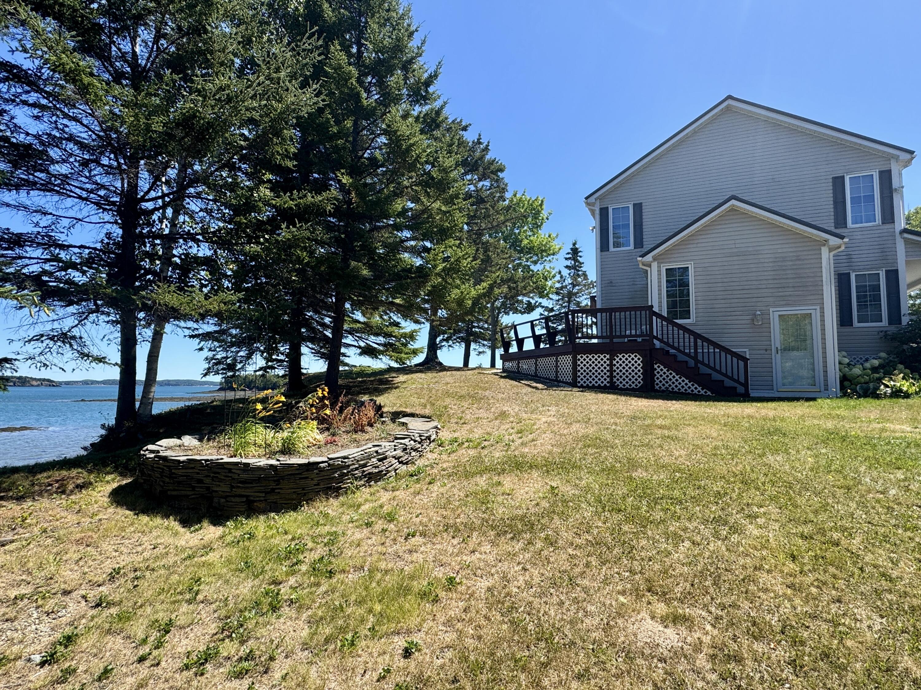 main property photo 16