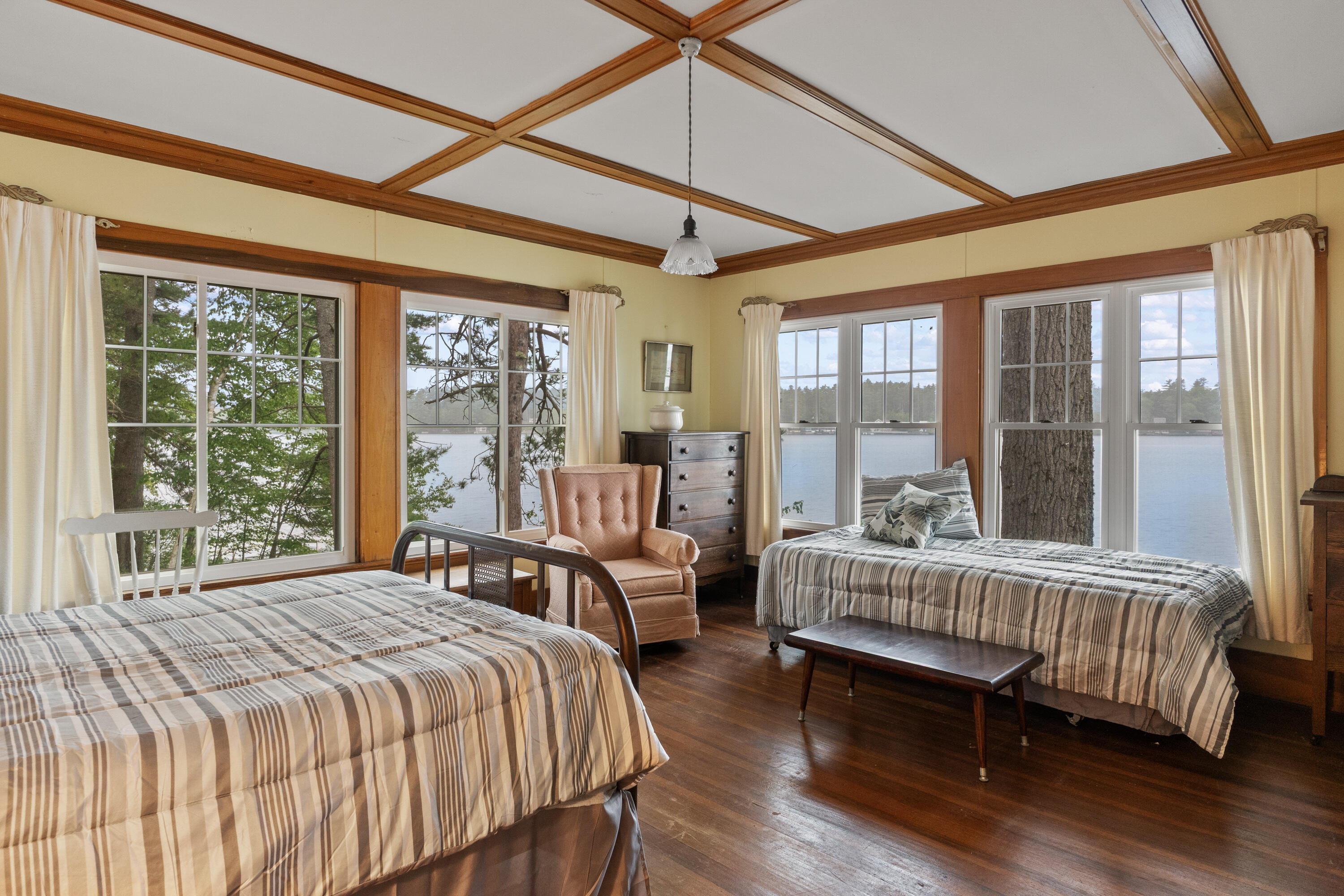 property viewer photo 35