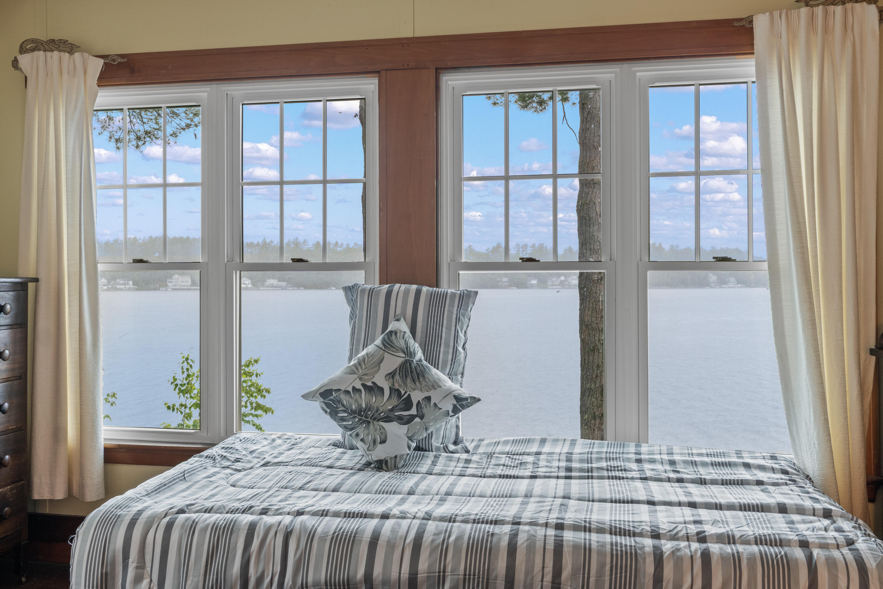 property viewer photo 36