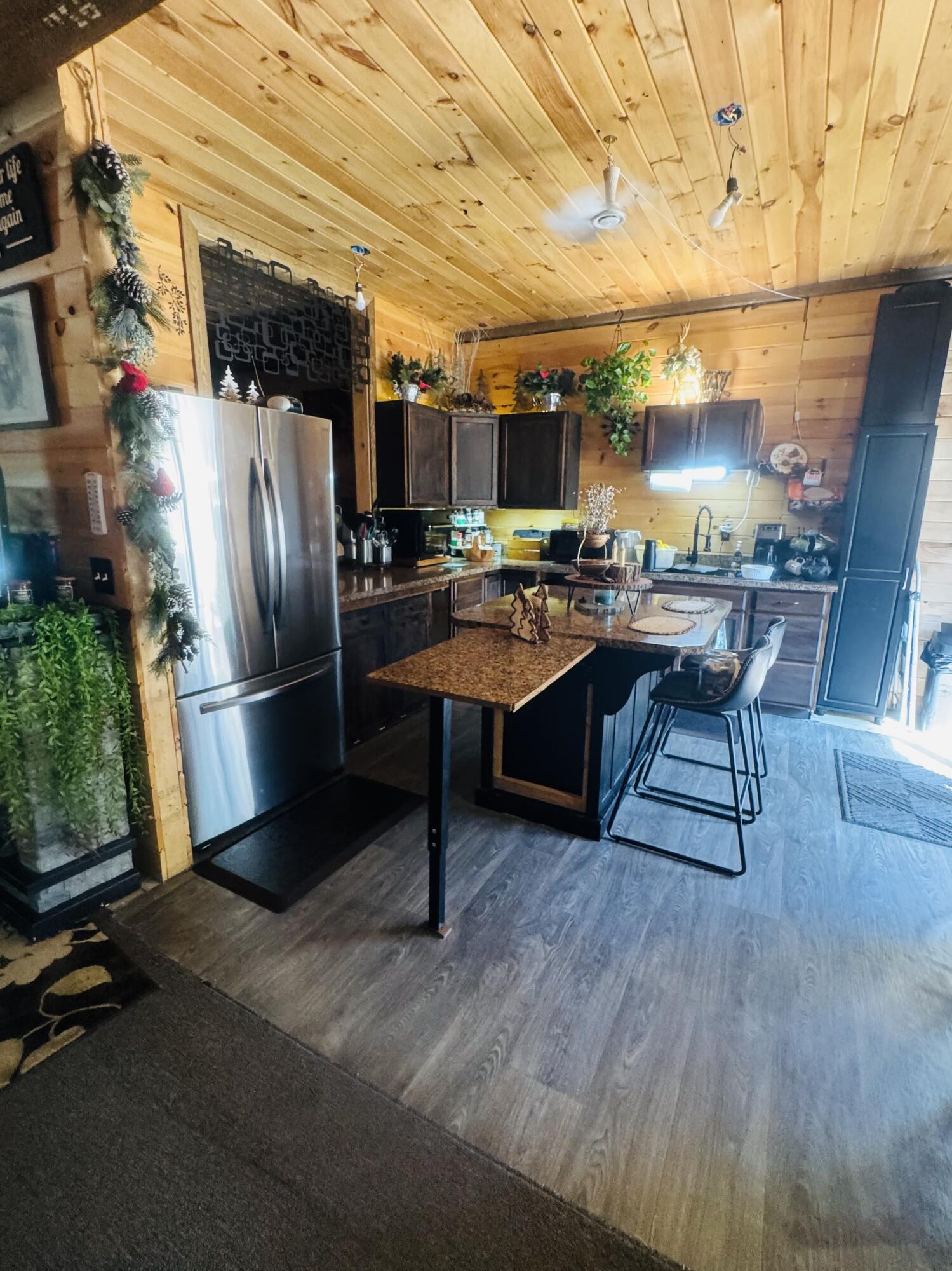 main property photo 16