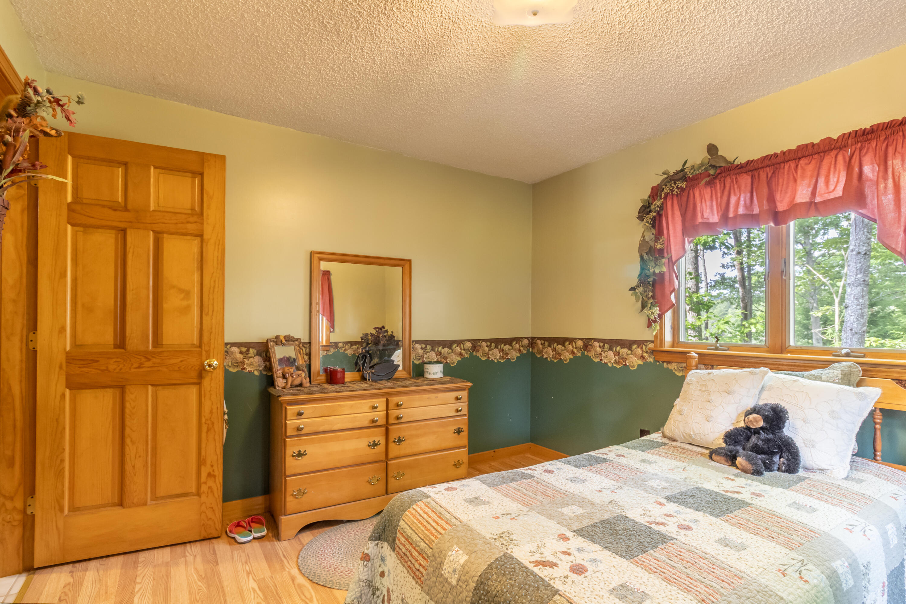 main property photo 33