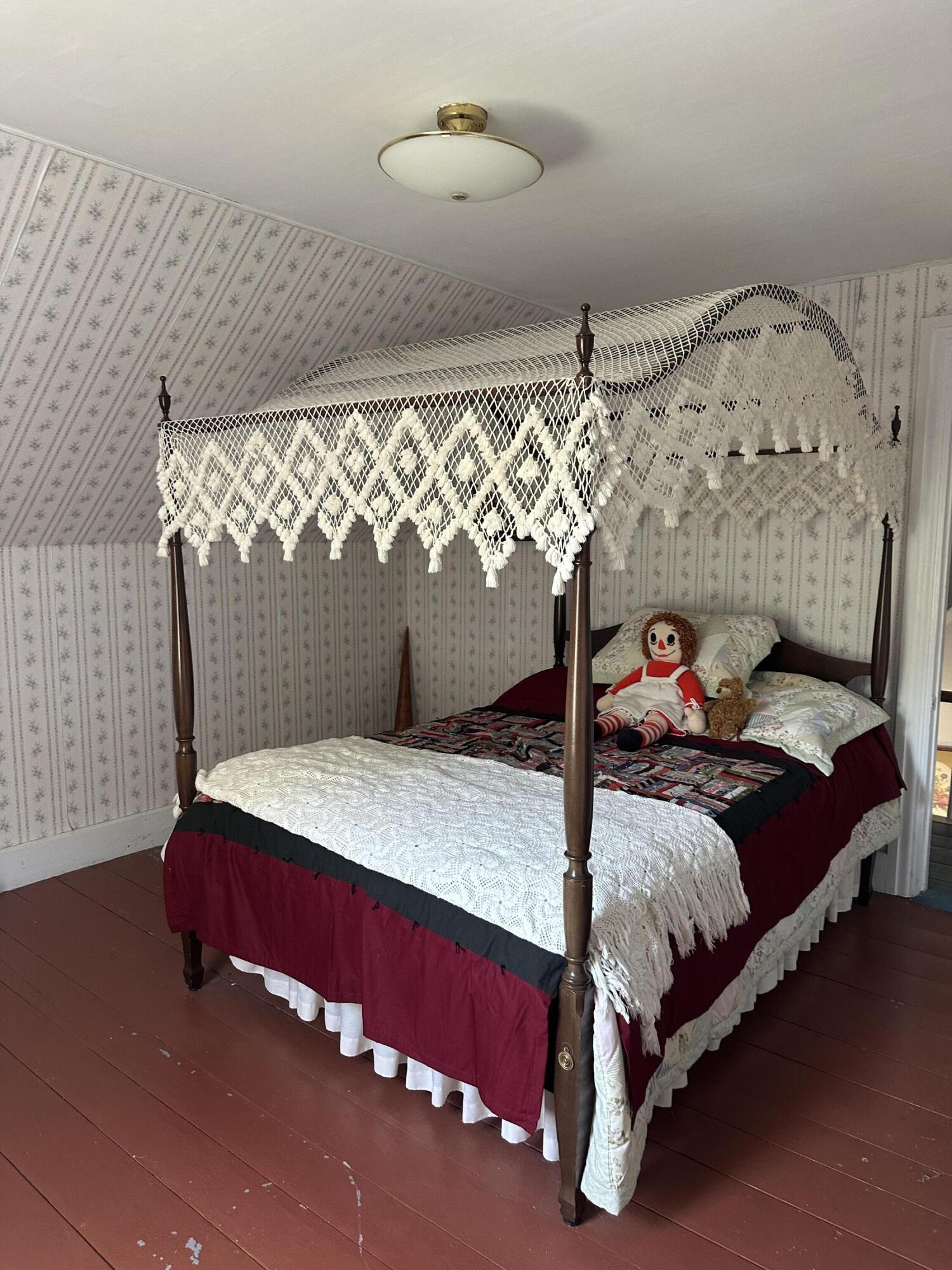main property photo 25