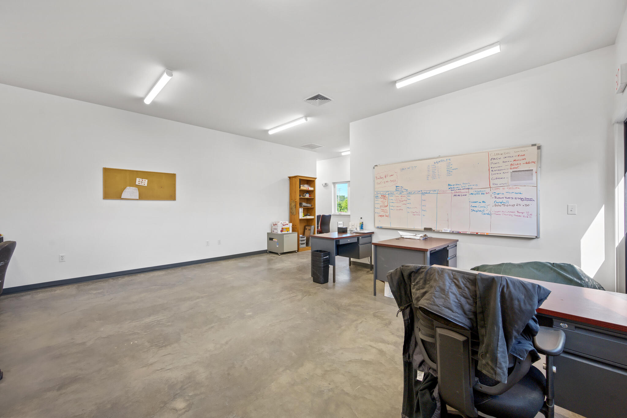main property photo 20
