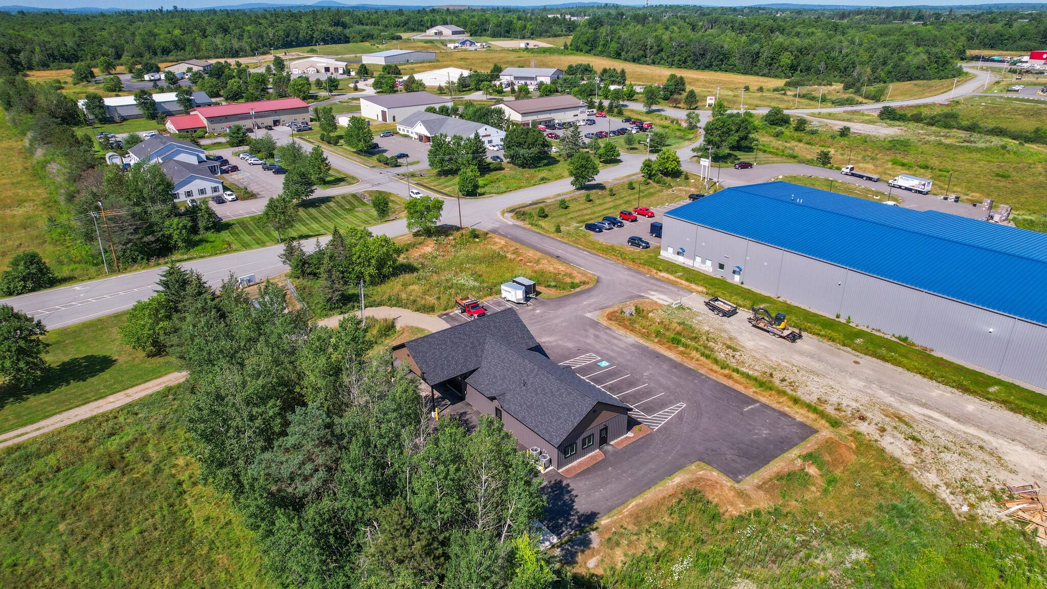 main property photo 3