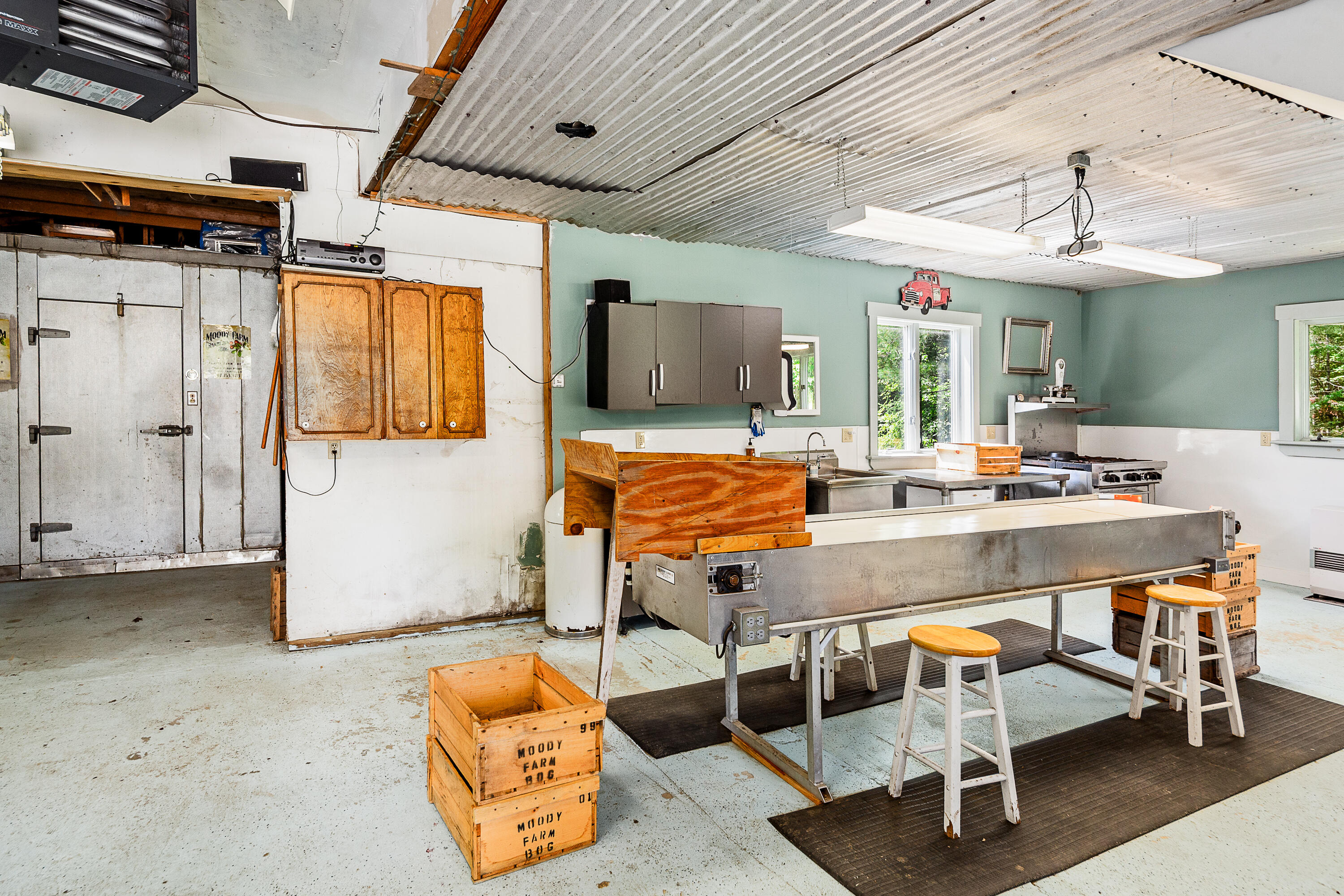 main property photo 17