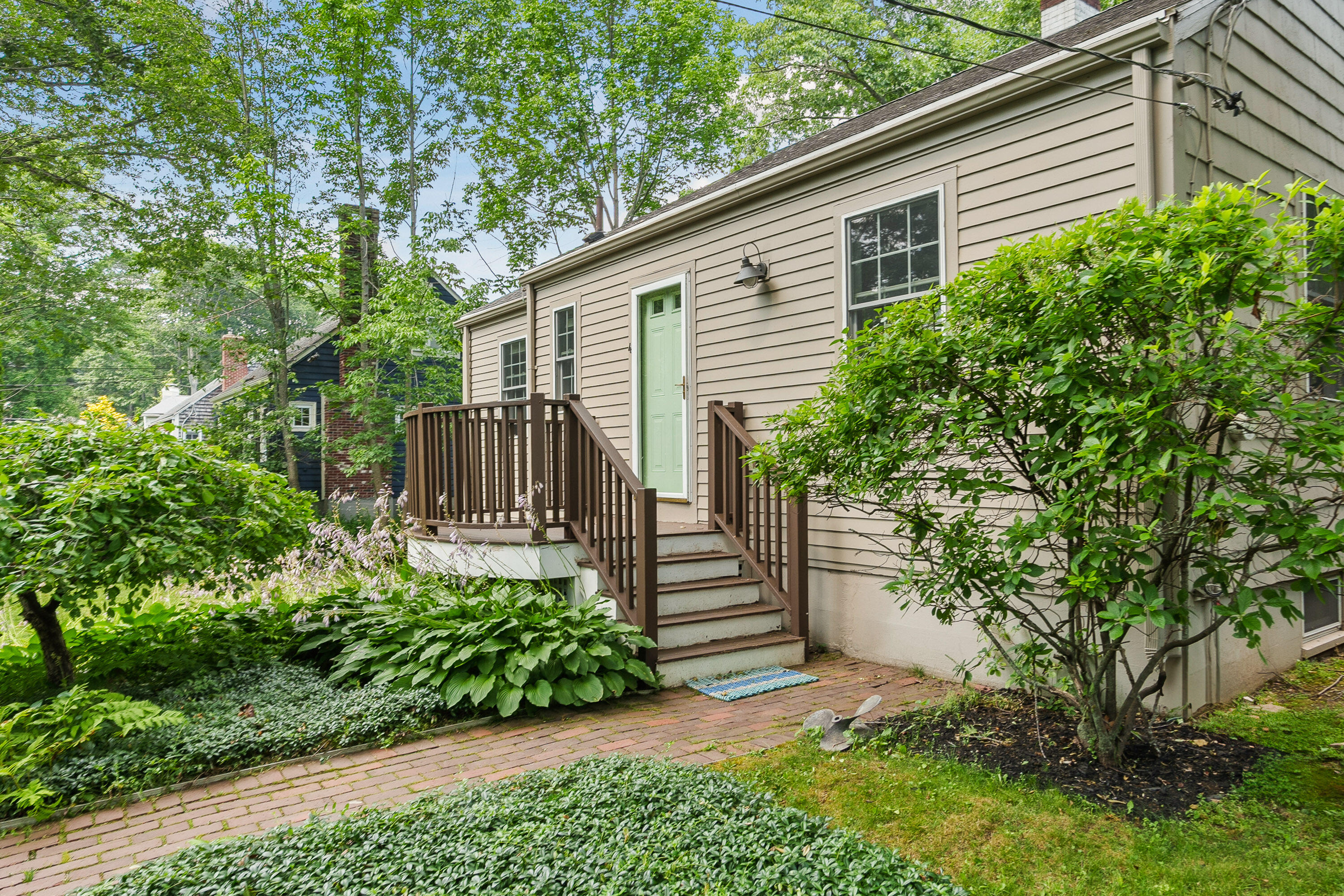 property viewer photo 1