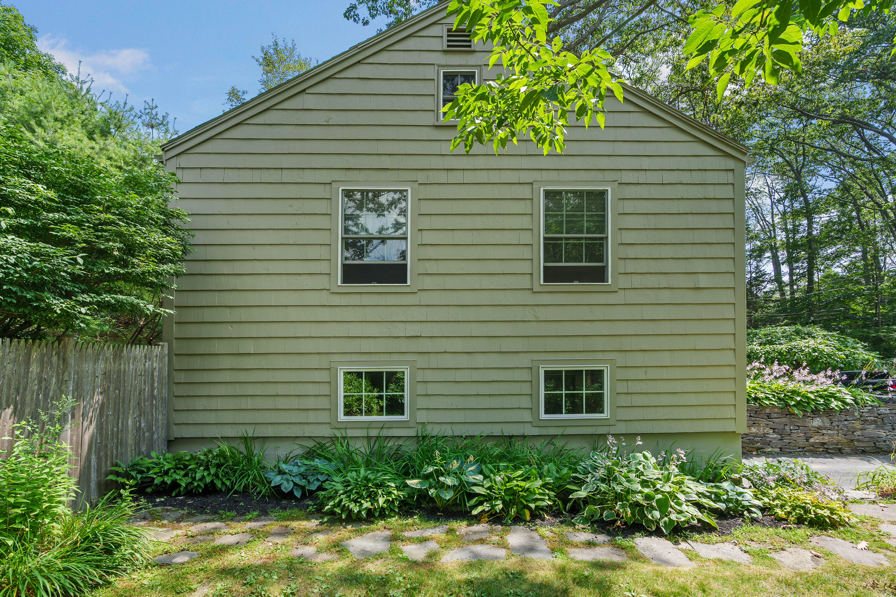 property viewer photo 18