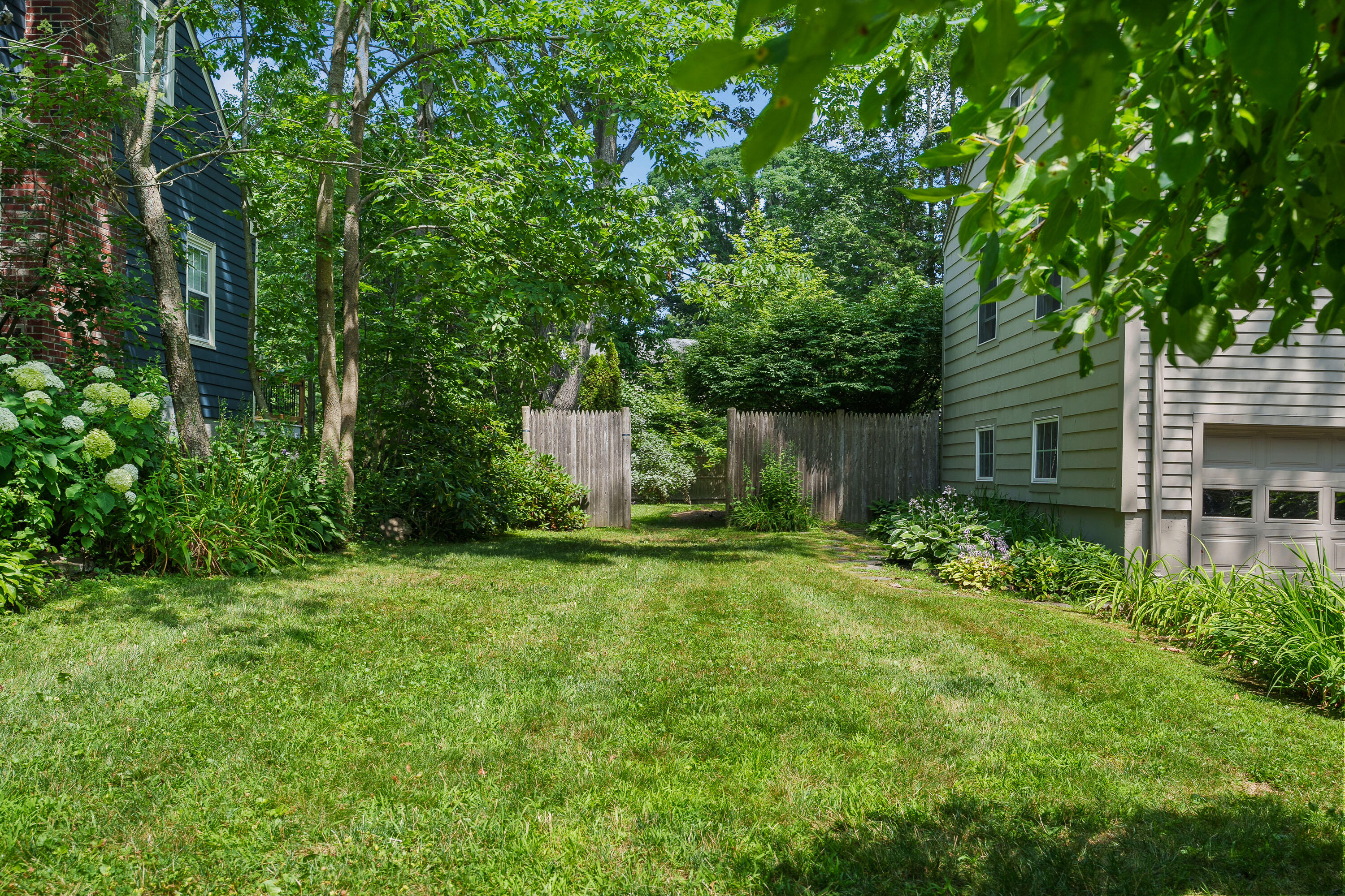 property viewer photo 19