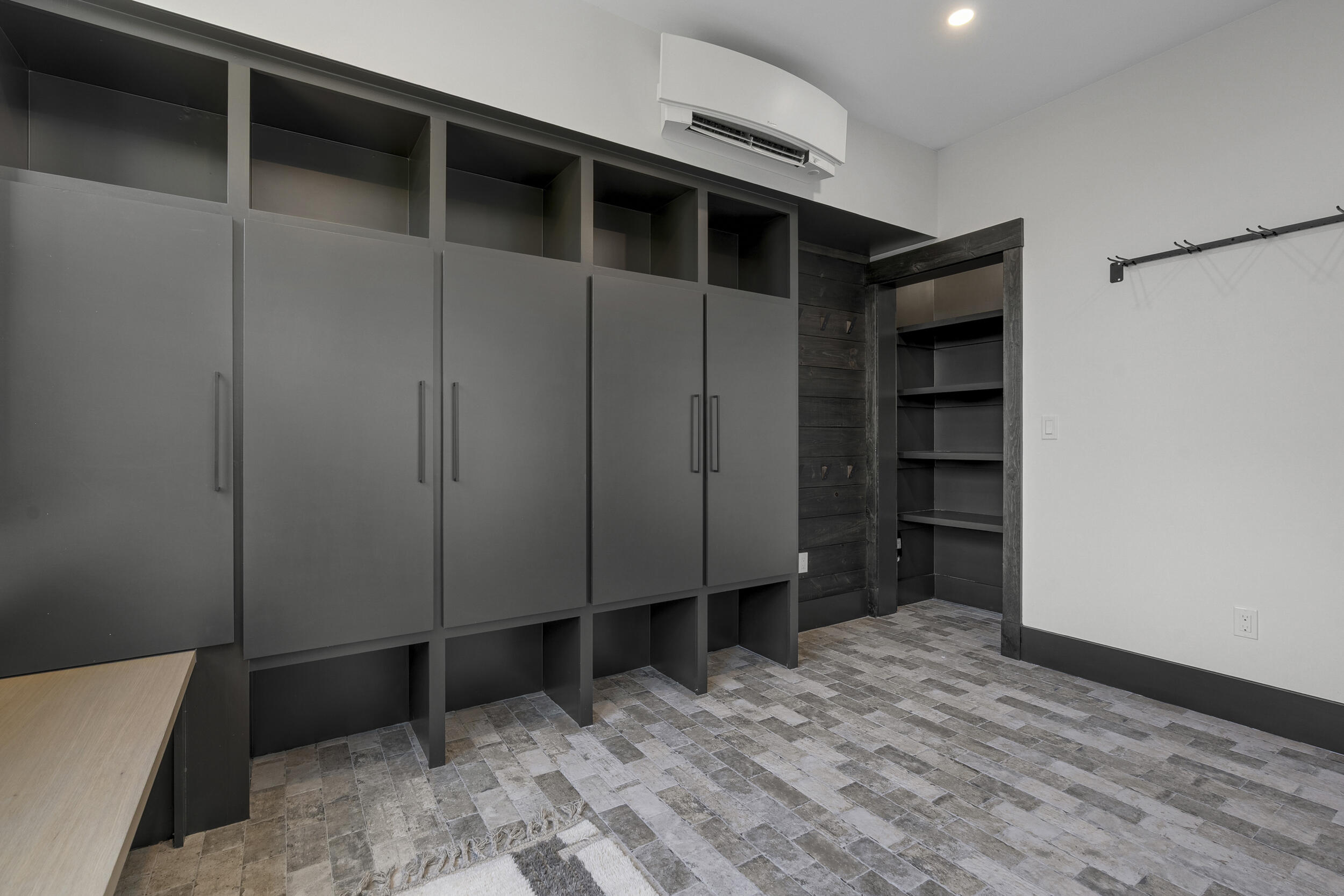 property viewer photo 19