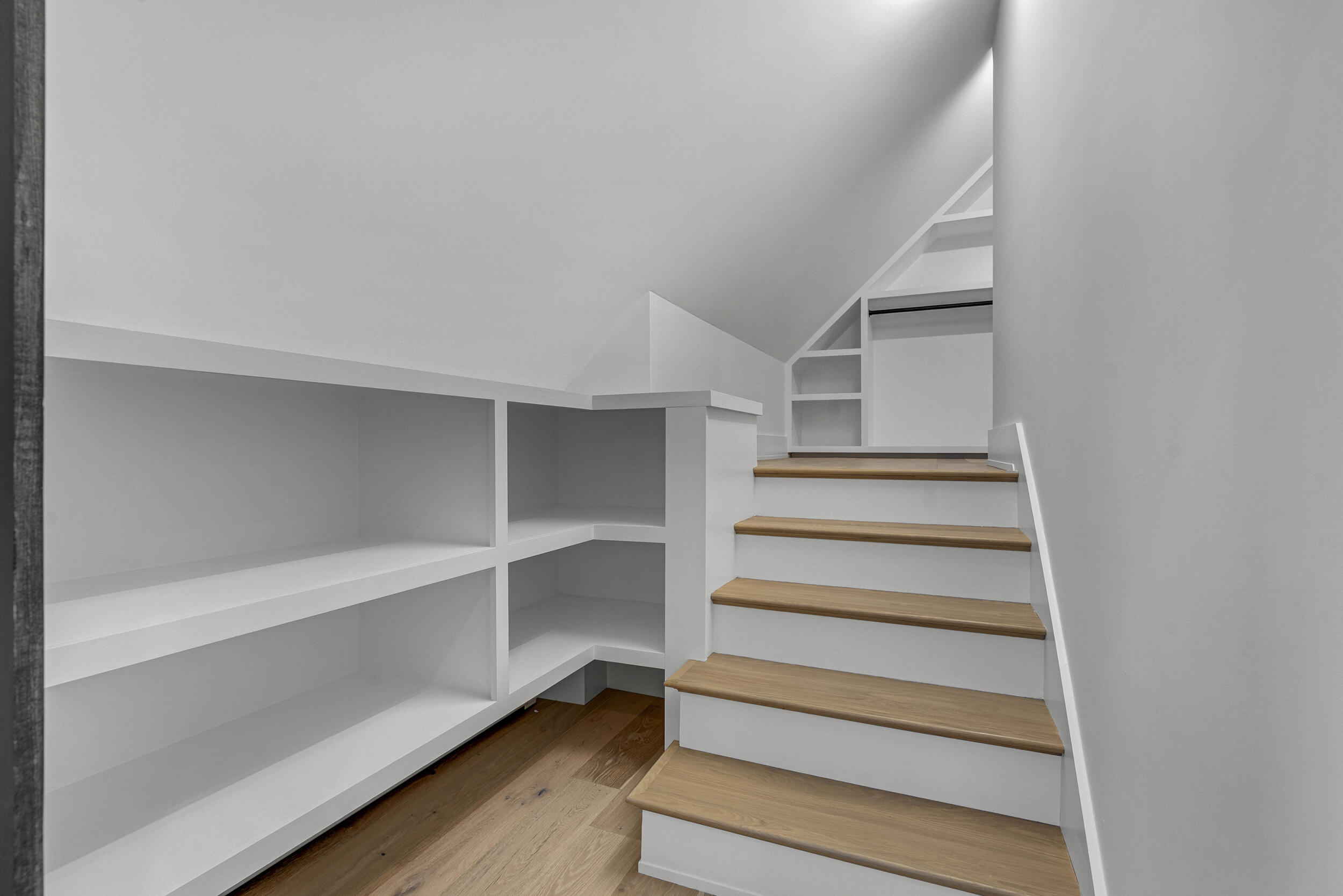 property viewer photo 32