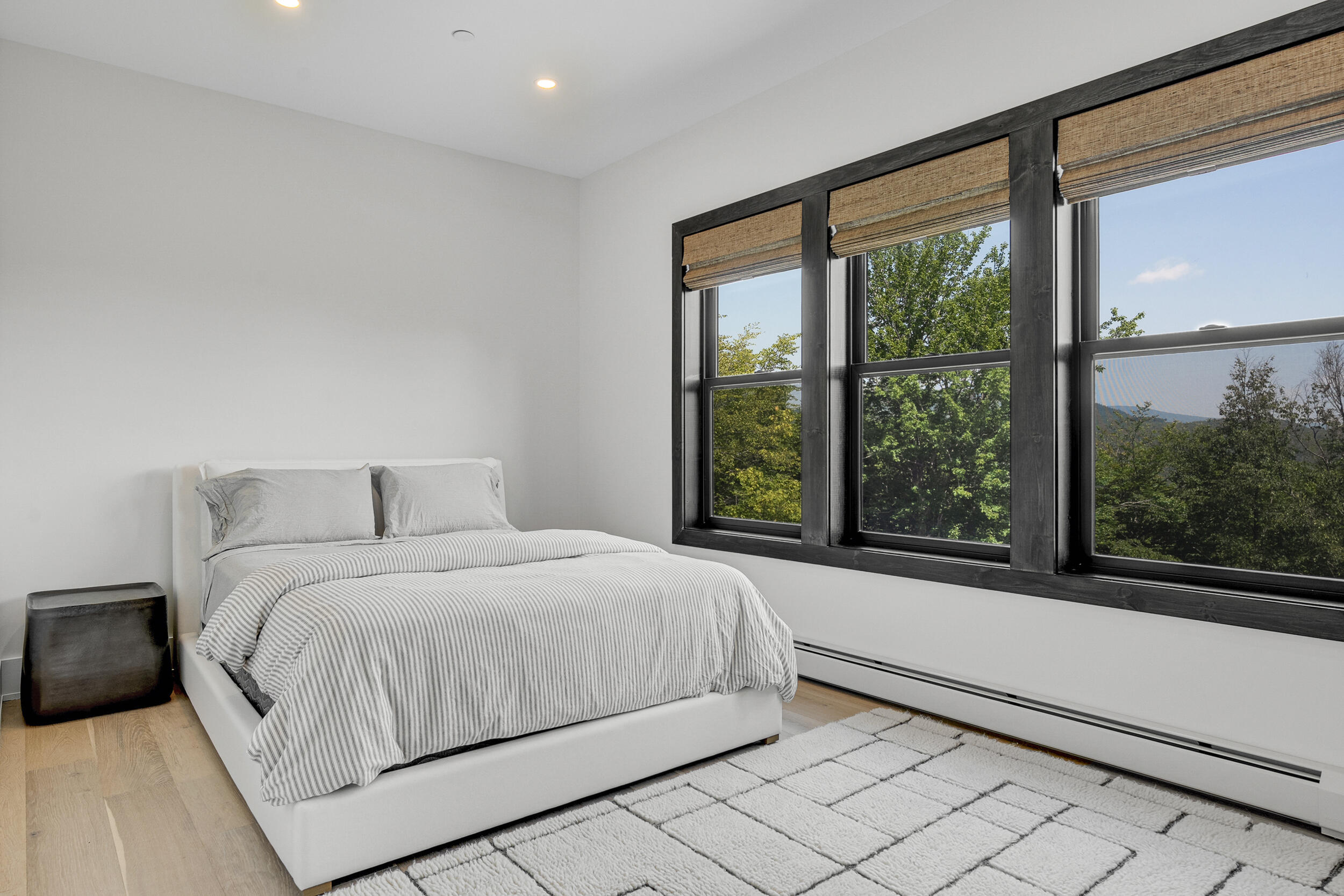 property viewer photo 43