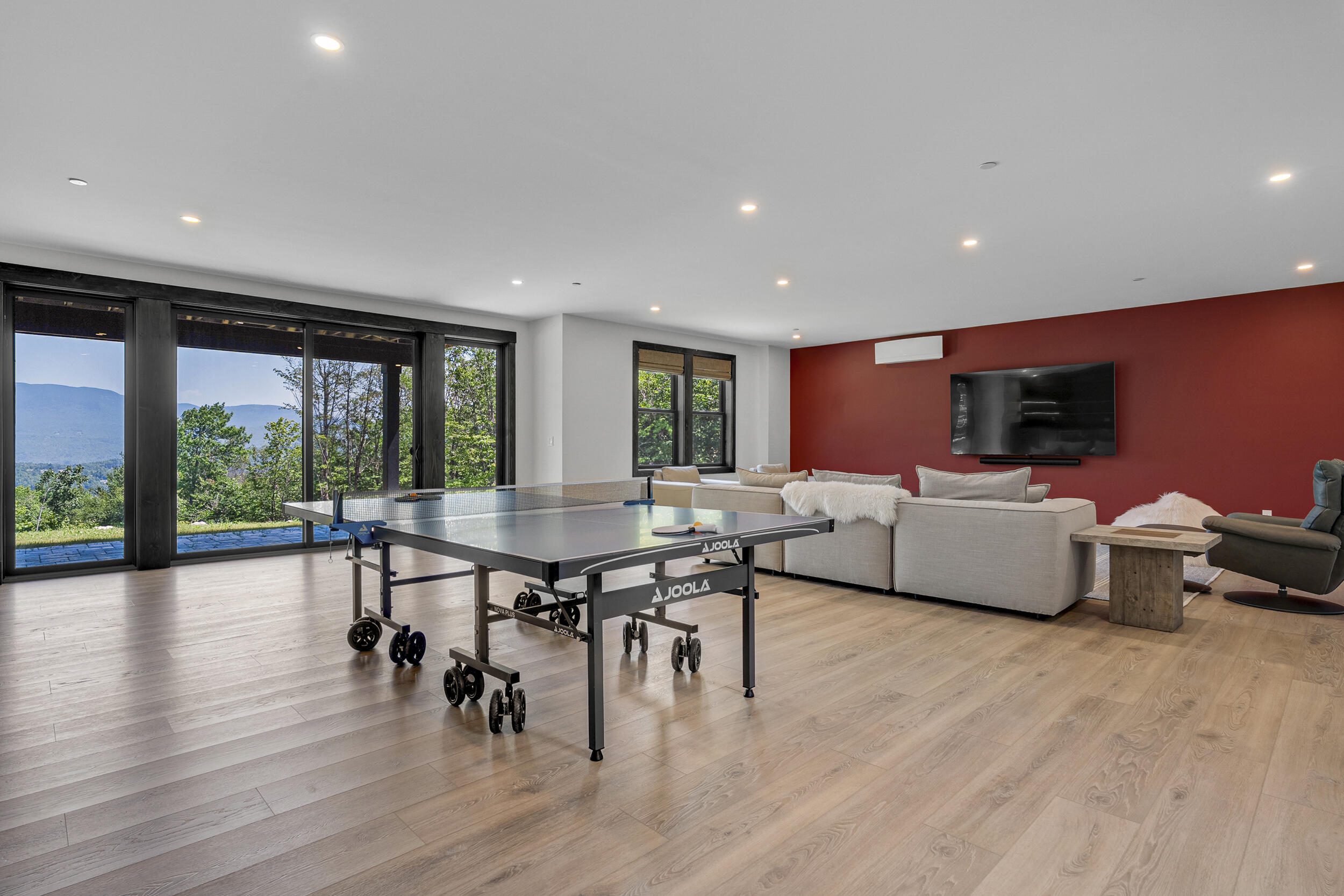 property viewer photo 47