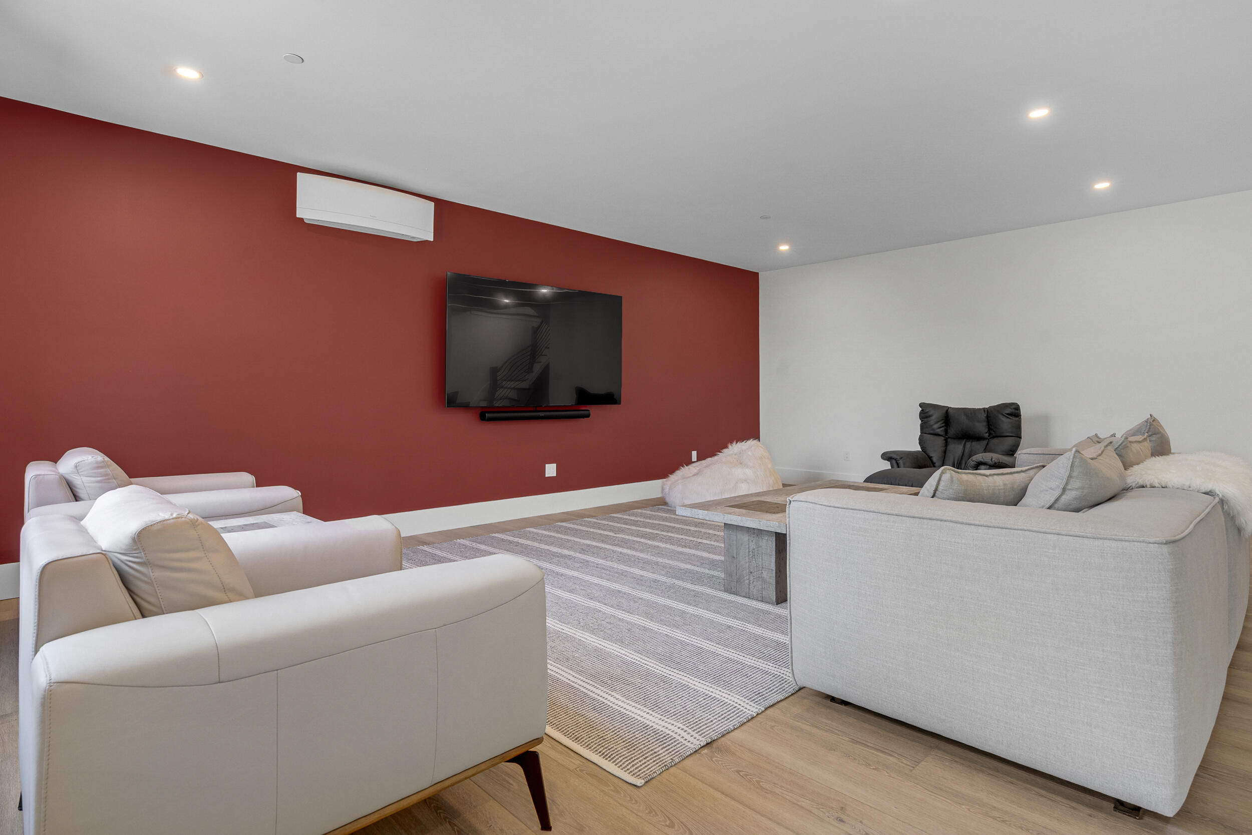 property viewer photo 52