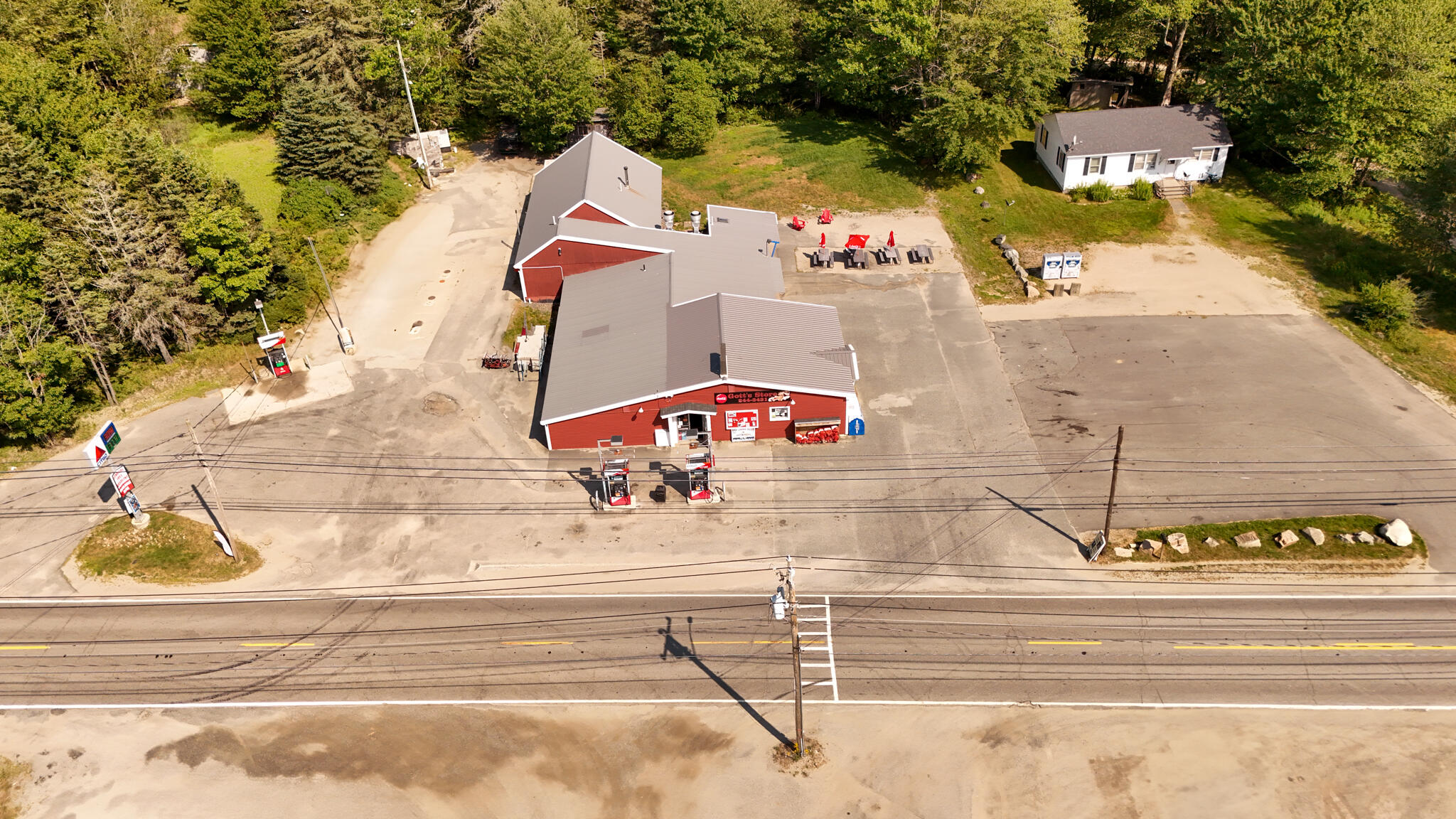main property photo 25