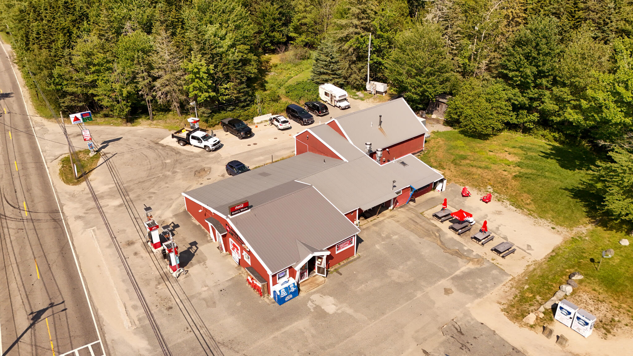 main property photo 32