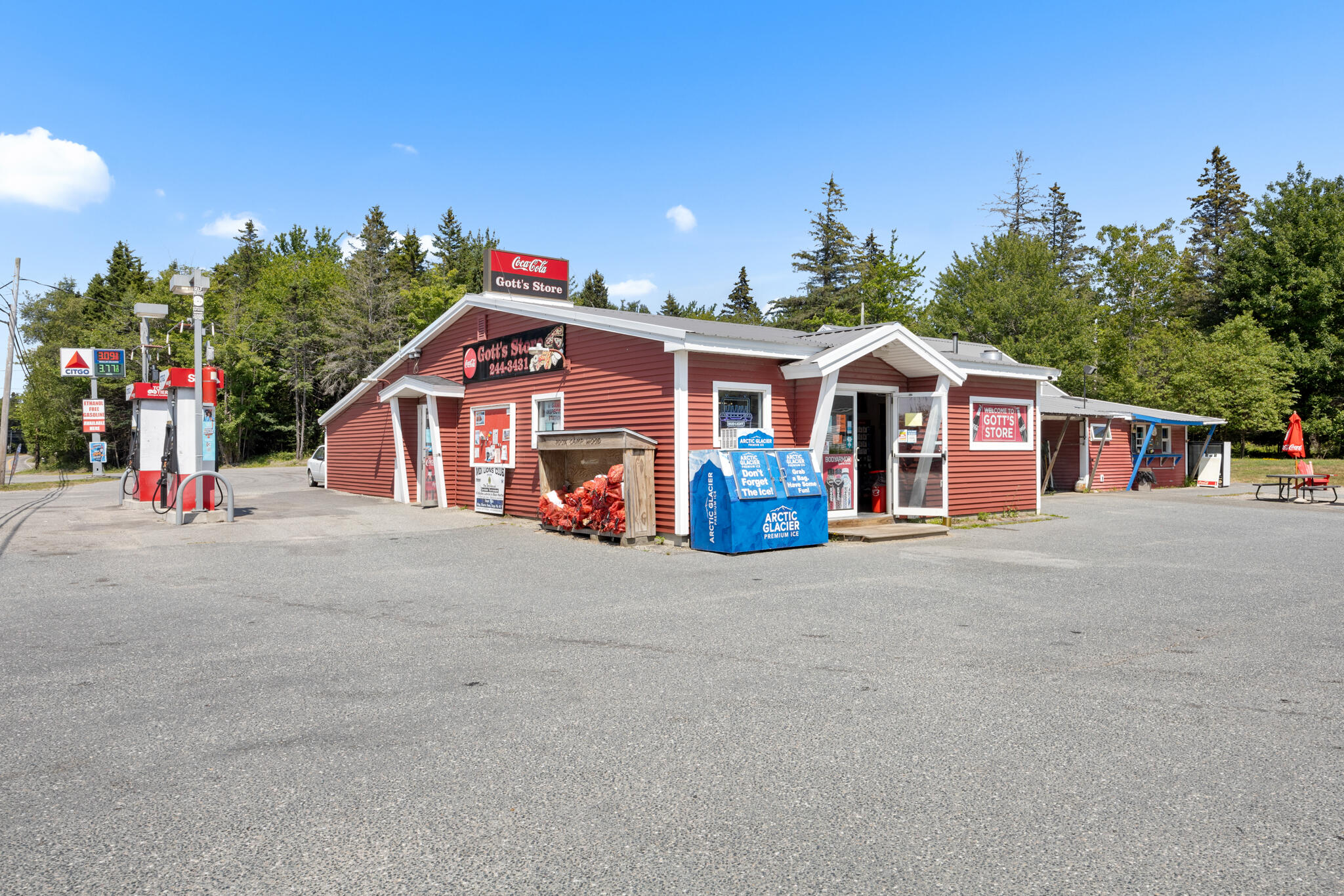 main property photo 39