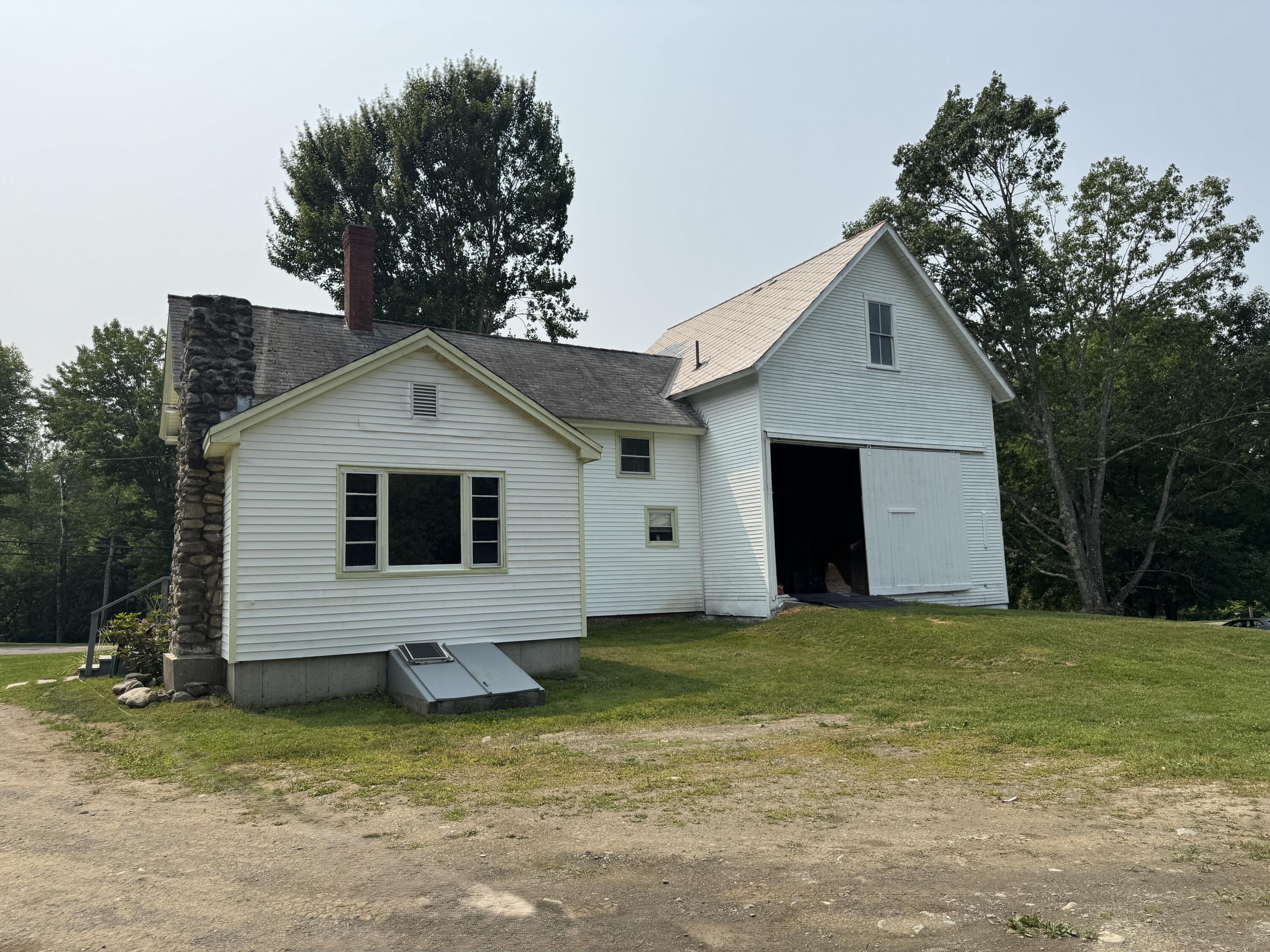main property photo 5