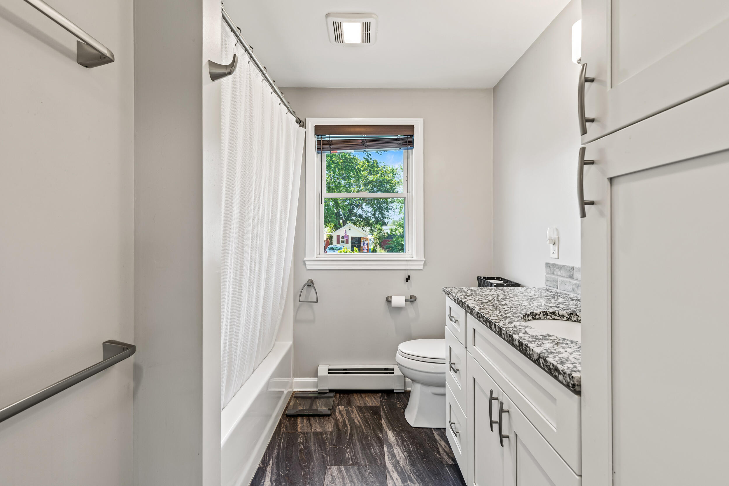 property viewer photo 16