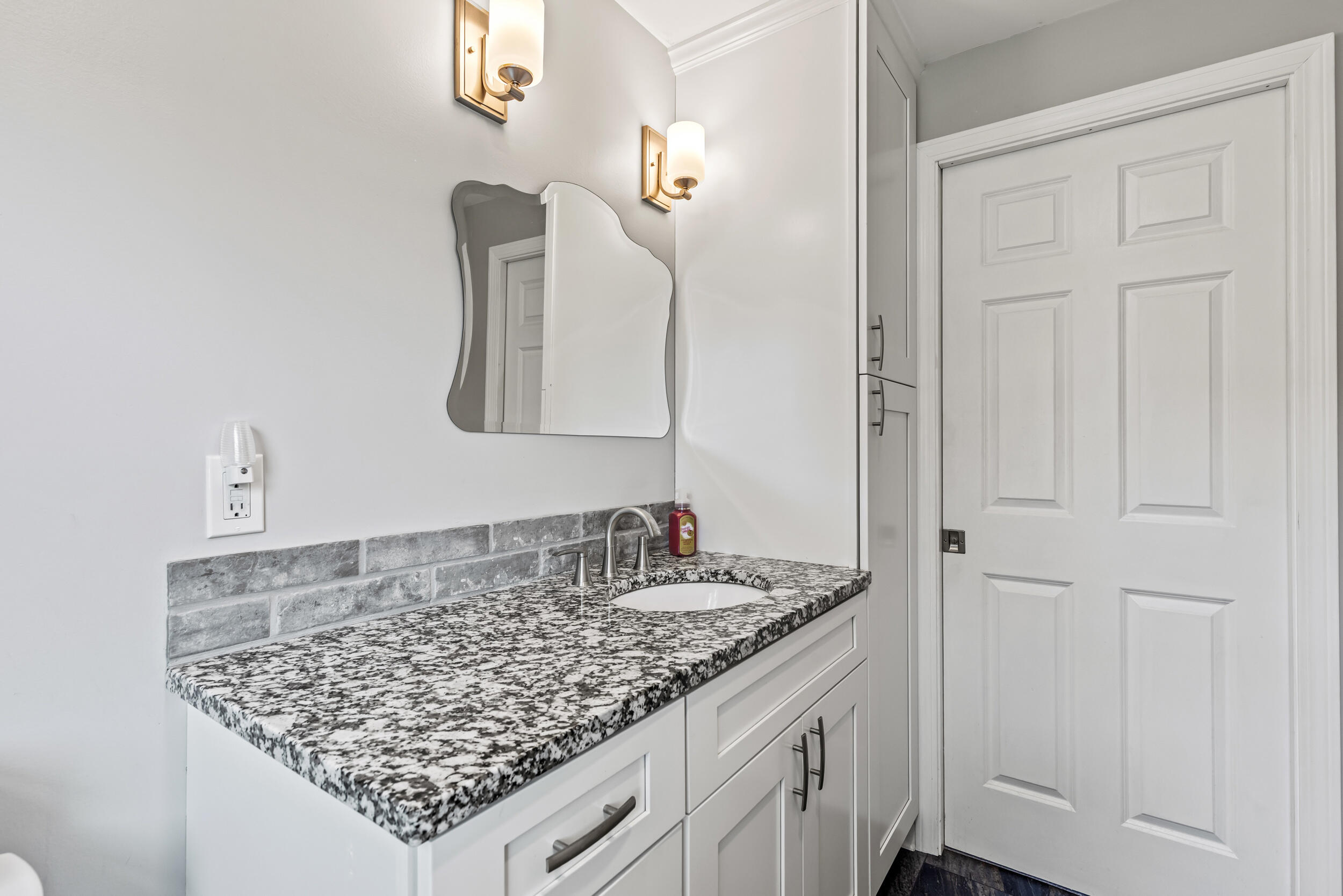 property viewer photo 17