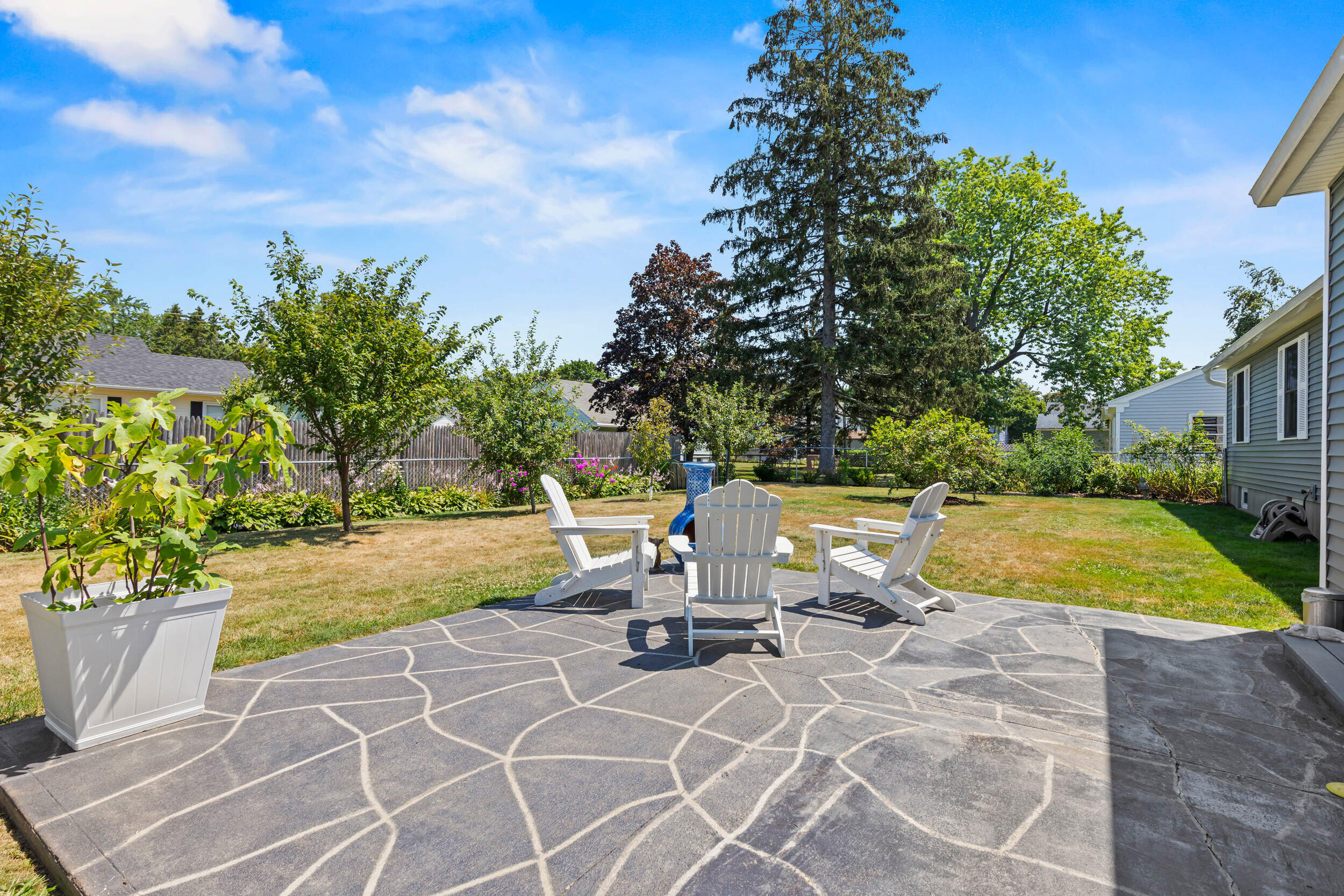 property viewer photo 24