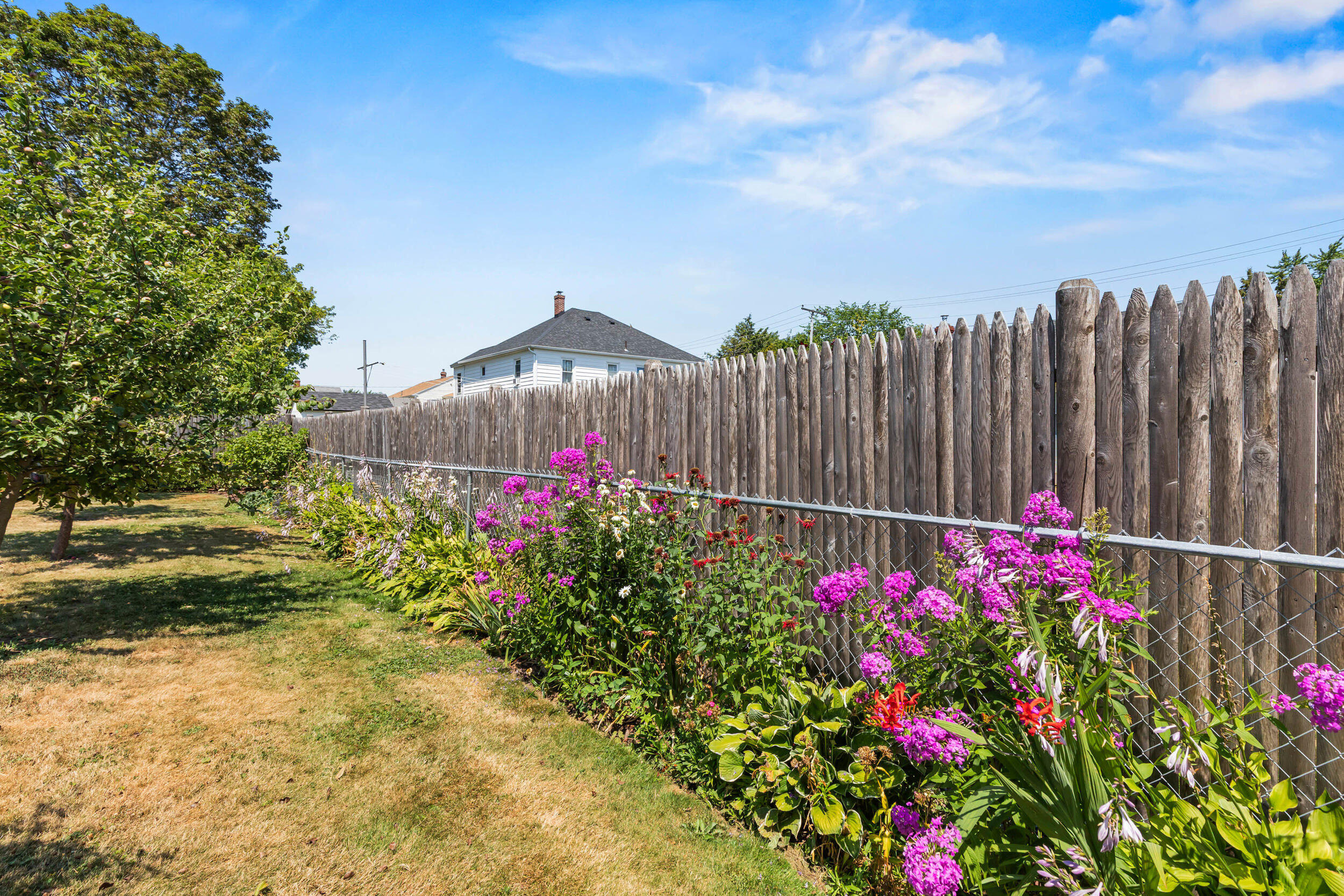 property viewer photo 27