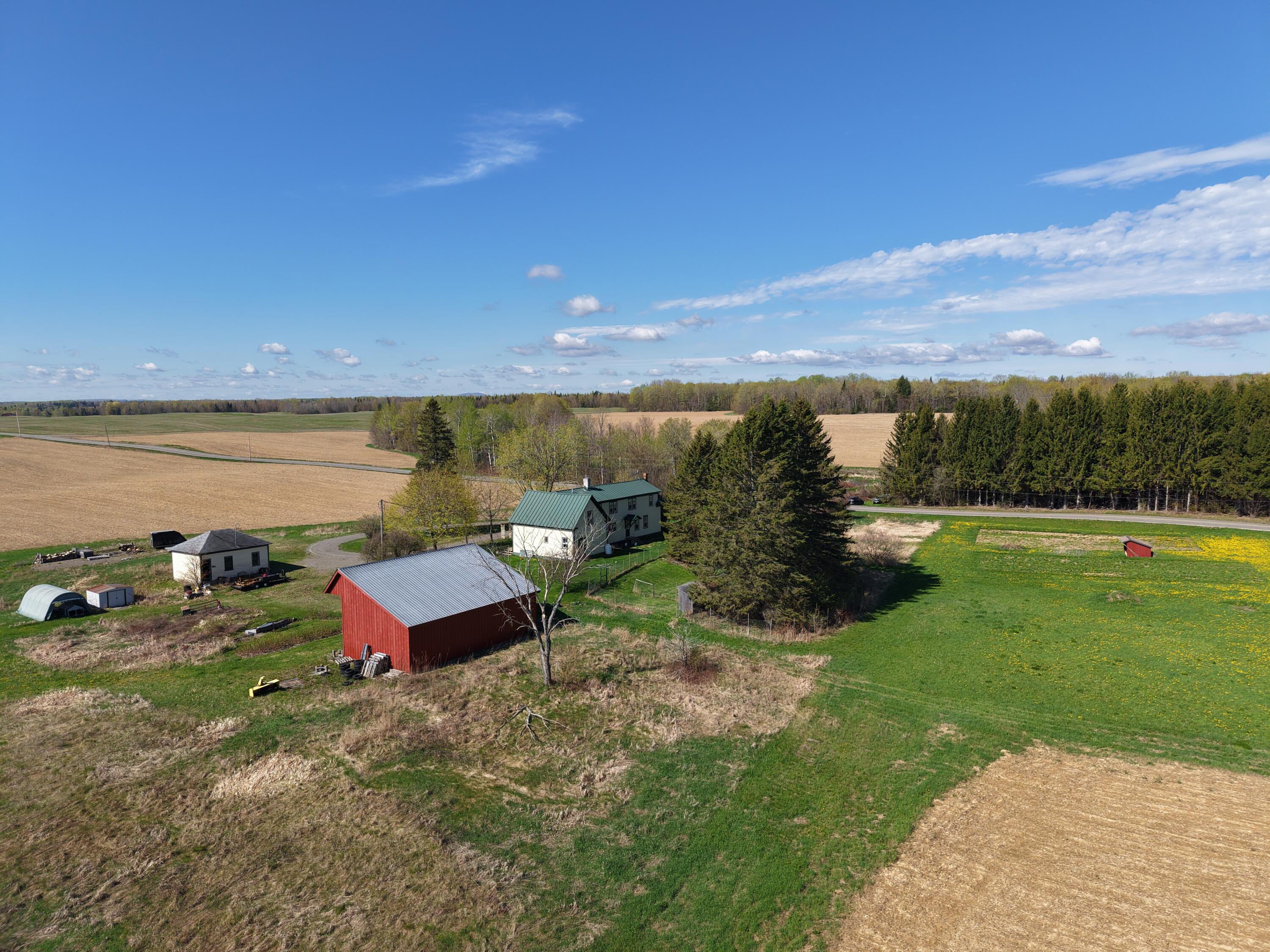 main property photo 40