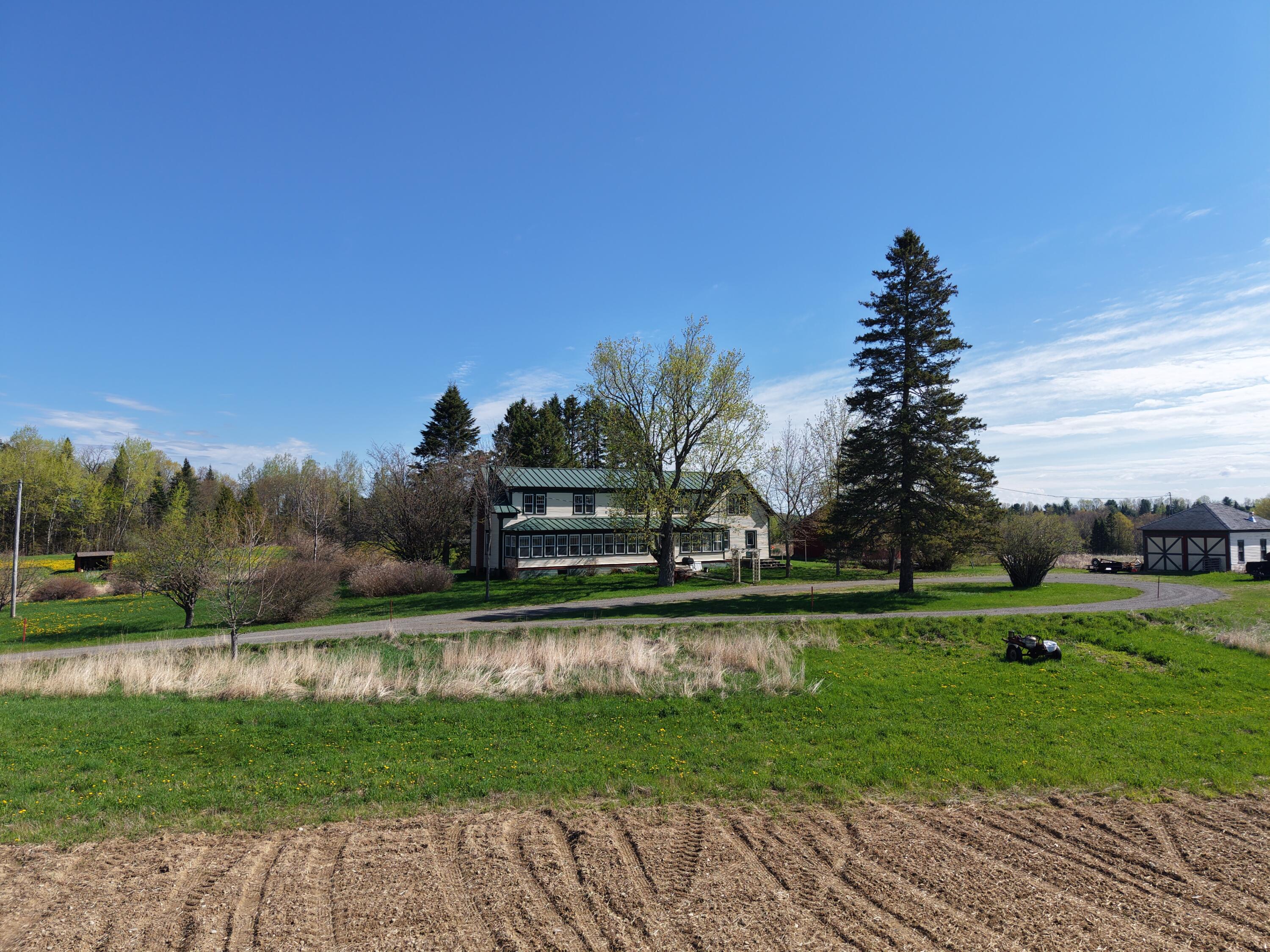 main property photo 7