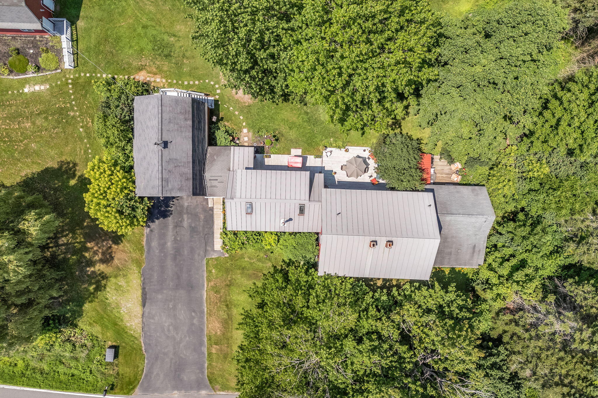 main property photo 77