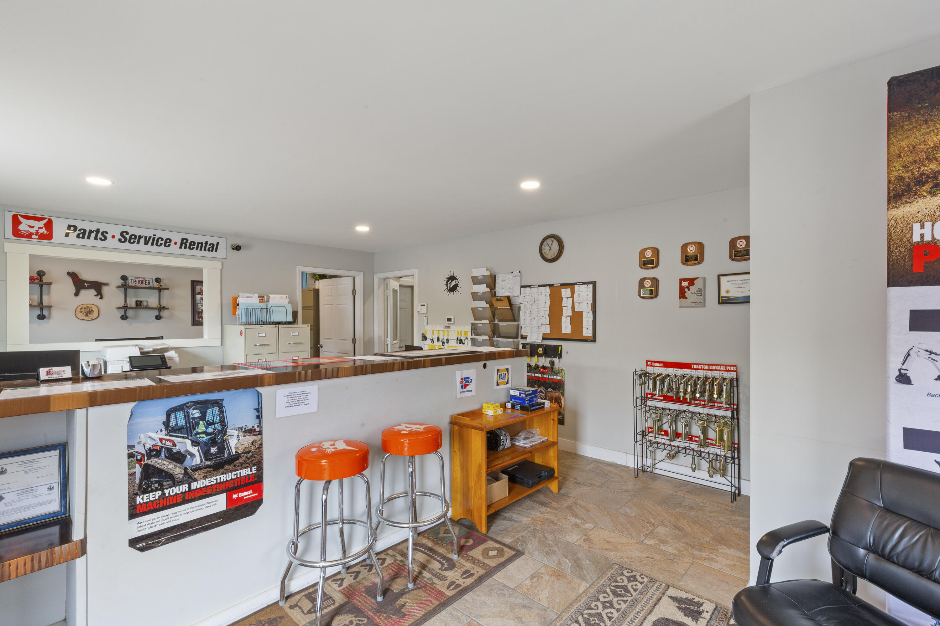 main property photo 6