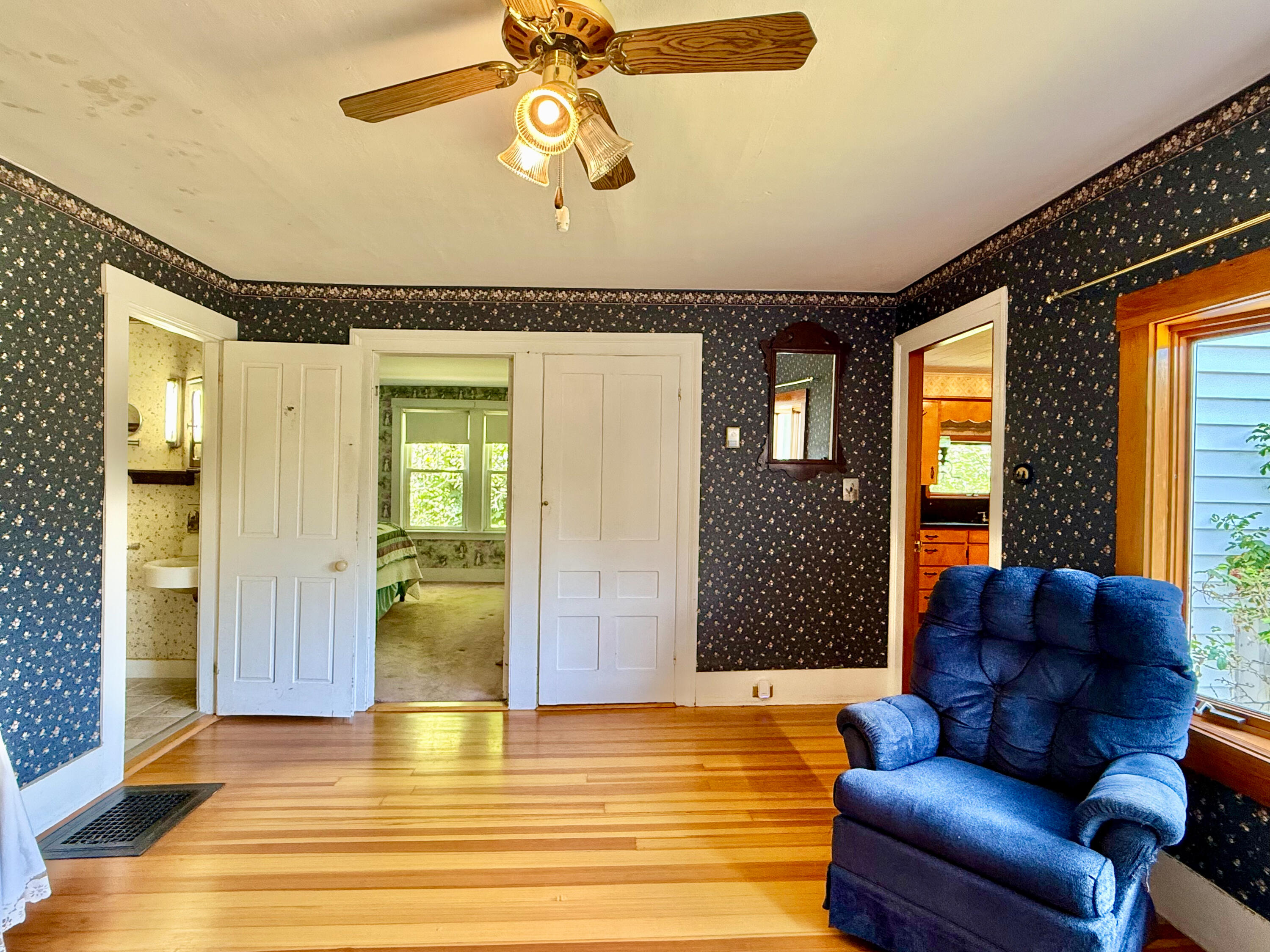property viewer photo 17