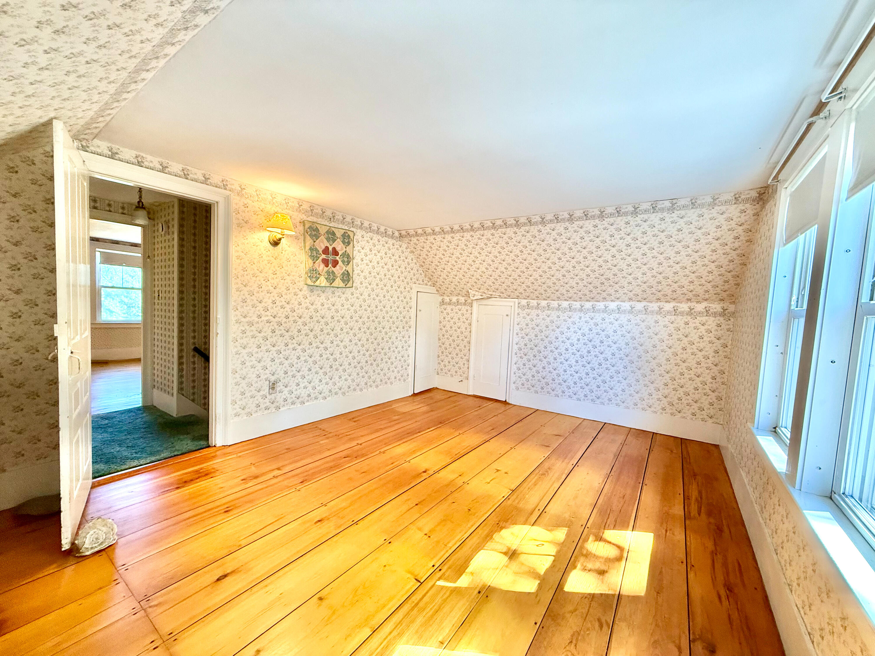 property viewer photo 42