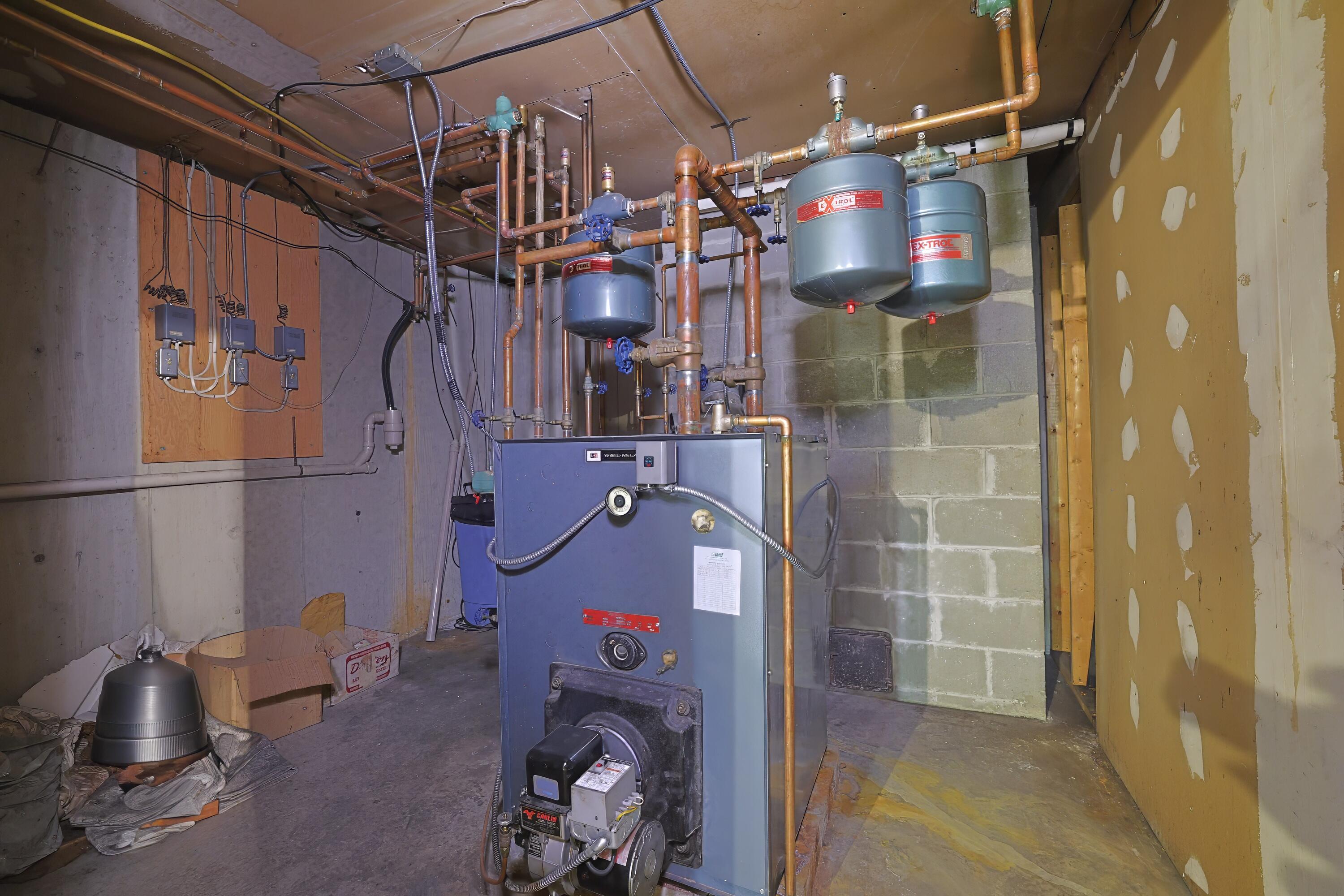 main property photo 94