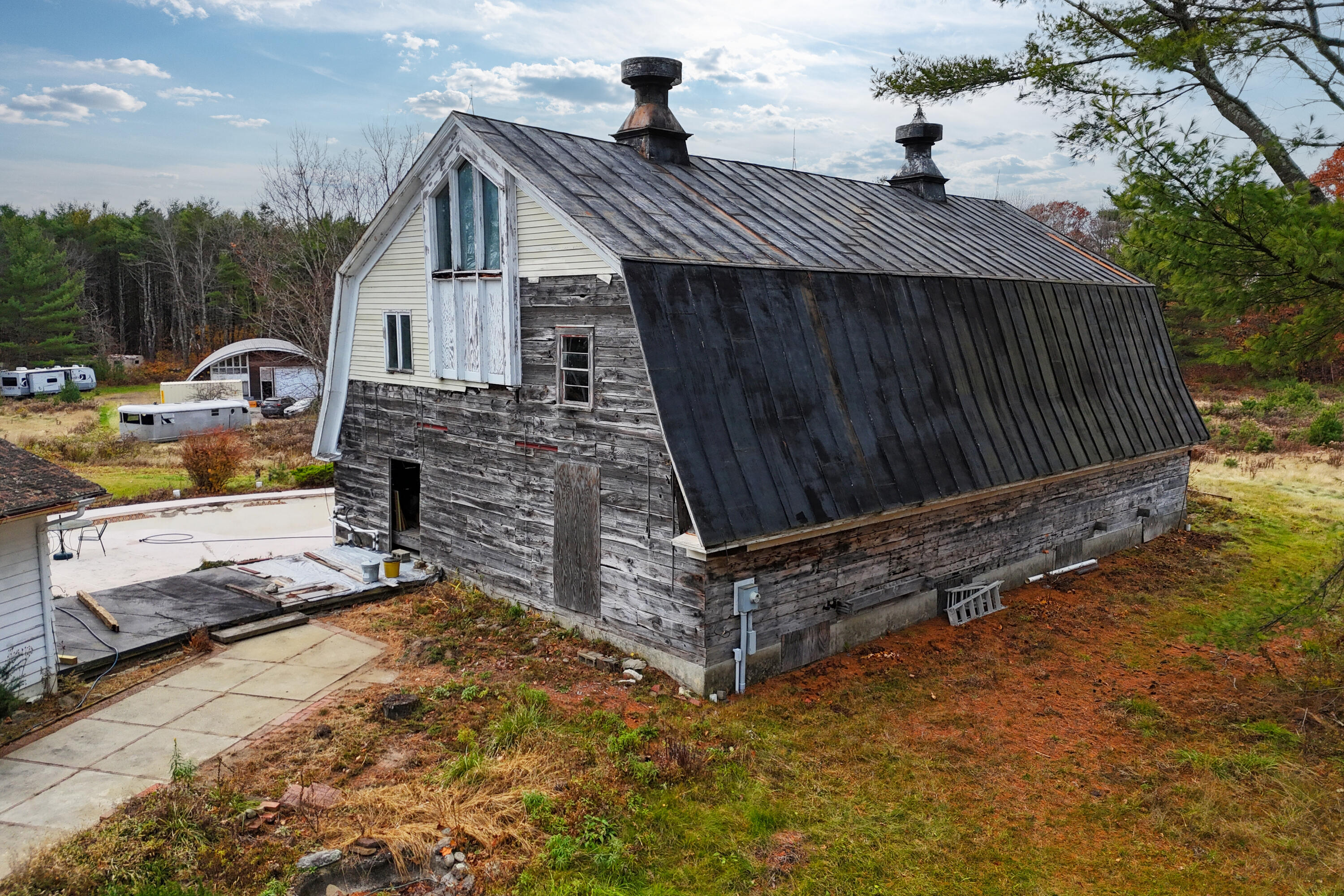 main property photo 15