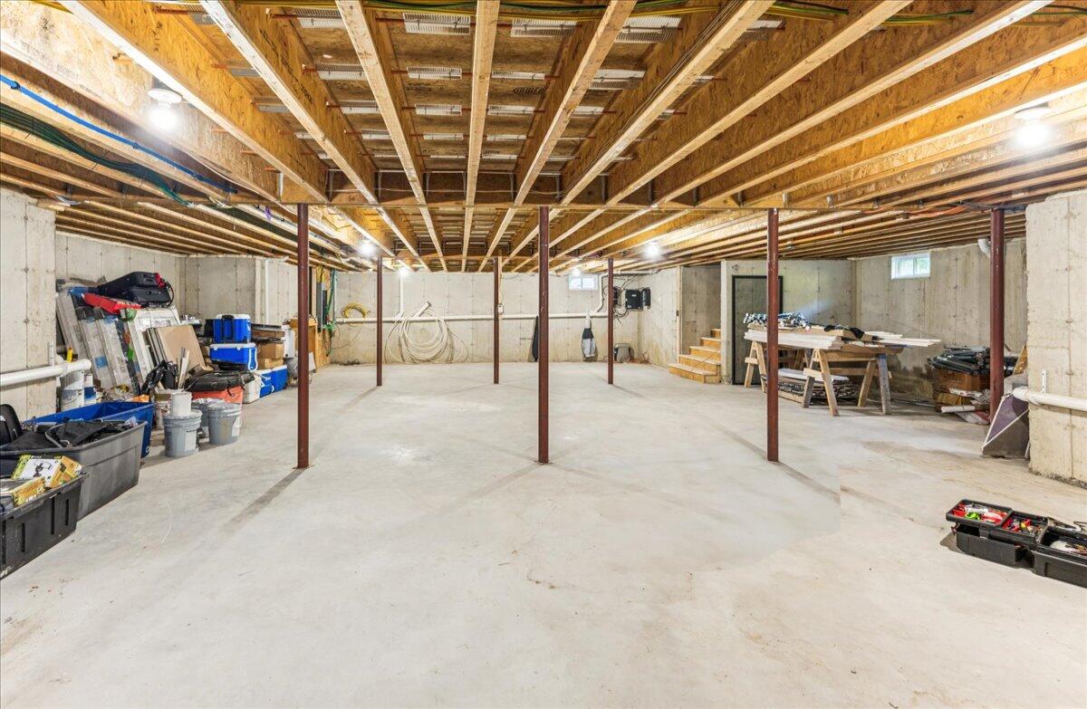 main property photo 76