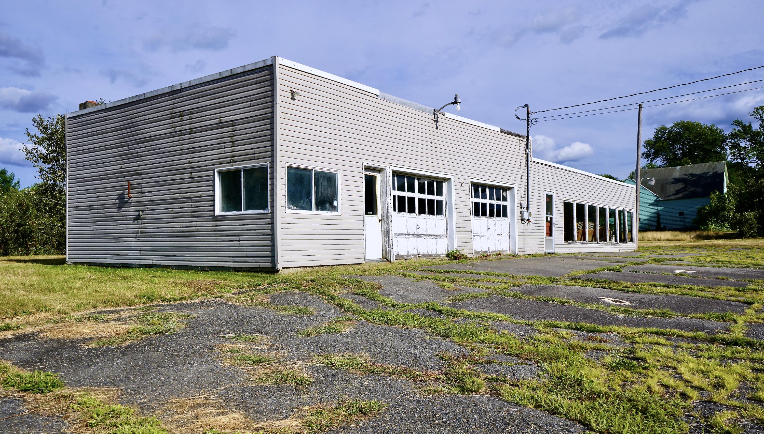 main property photo 12