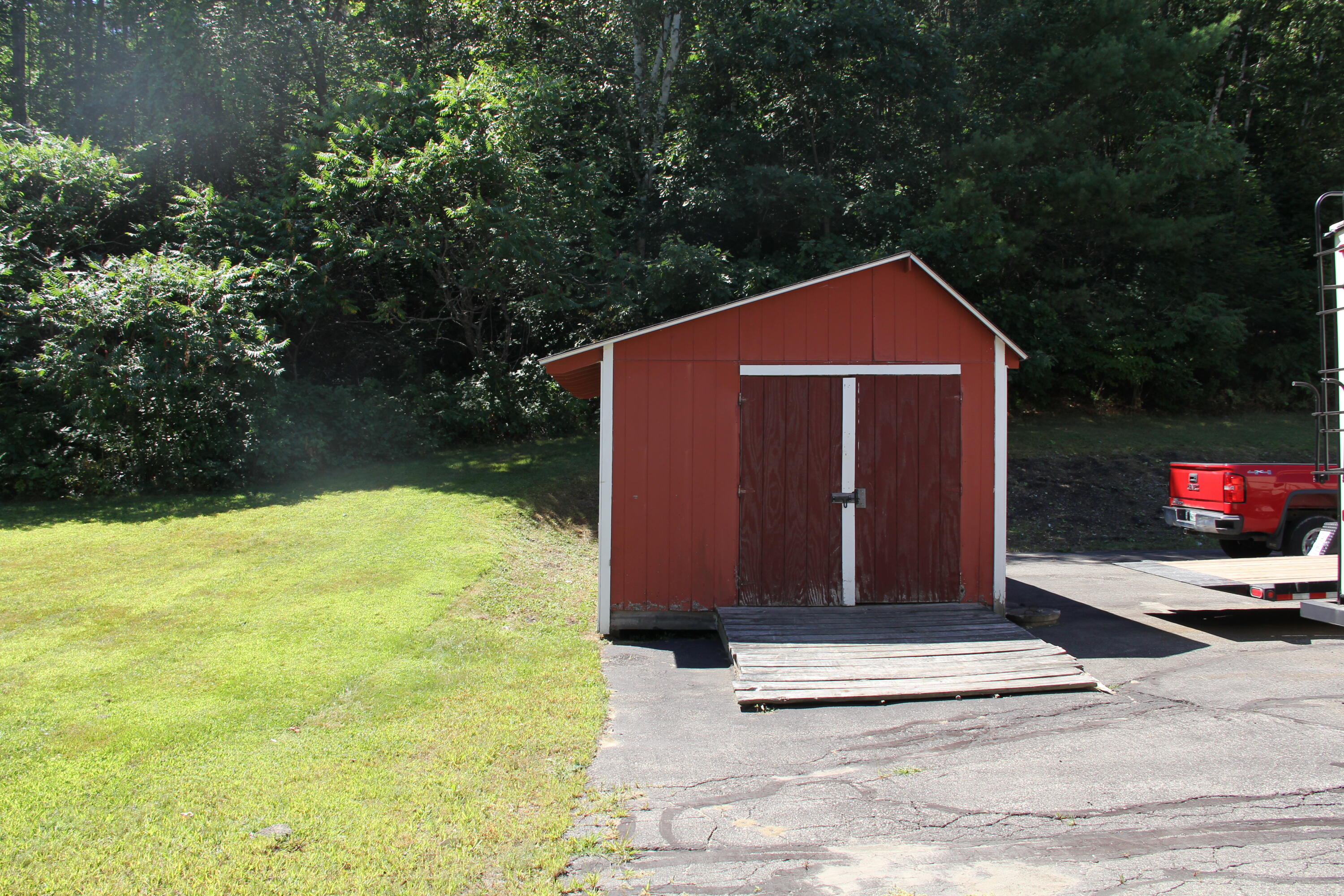 main property photo 23