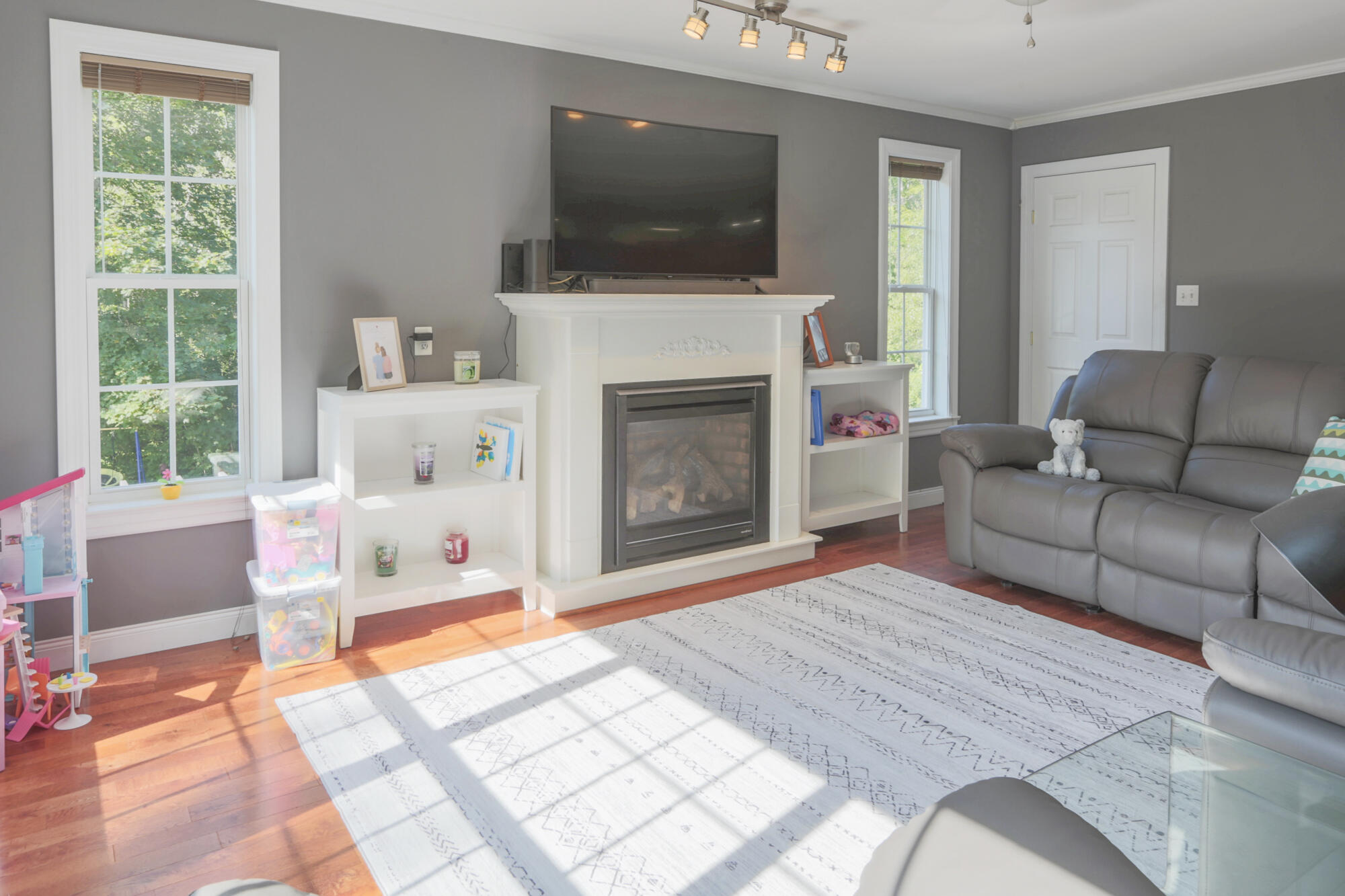 main property photo 5