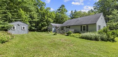 image of property with 2 Bed | 1 Bath | 864 Sqft