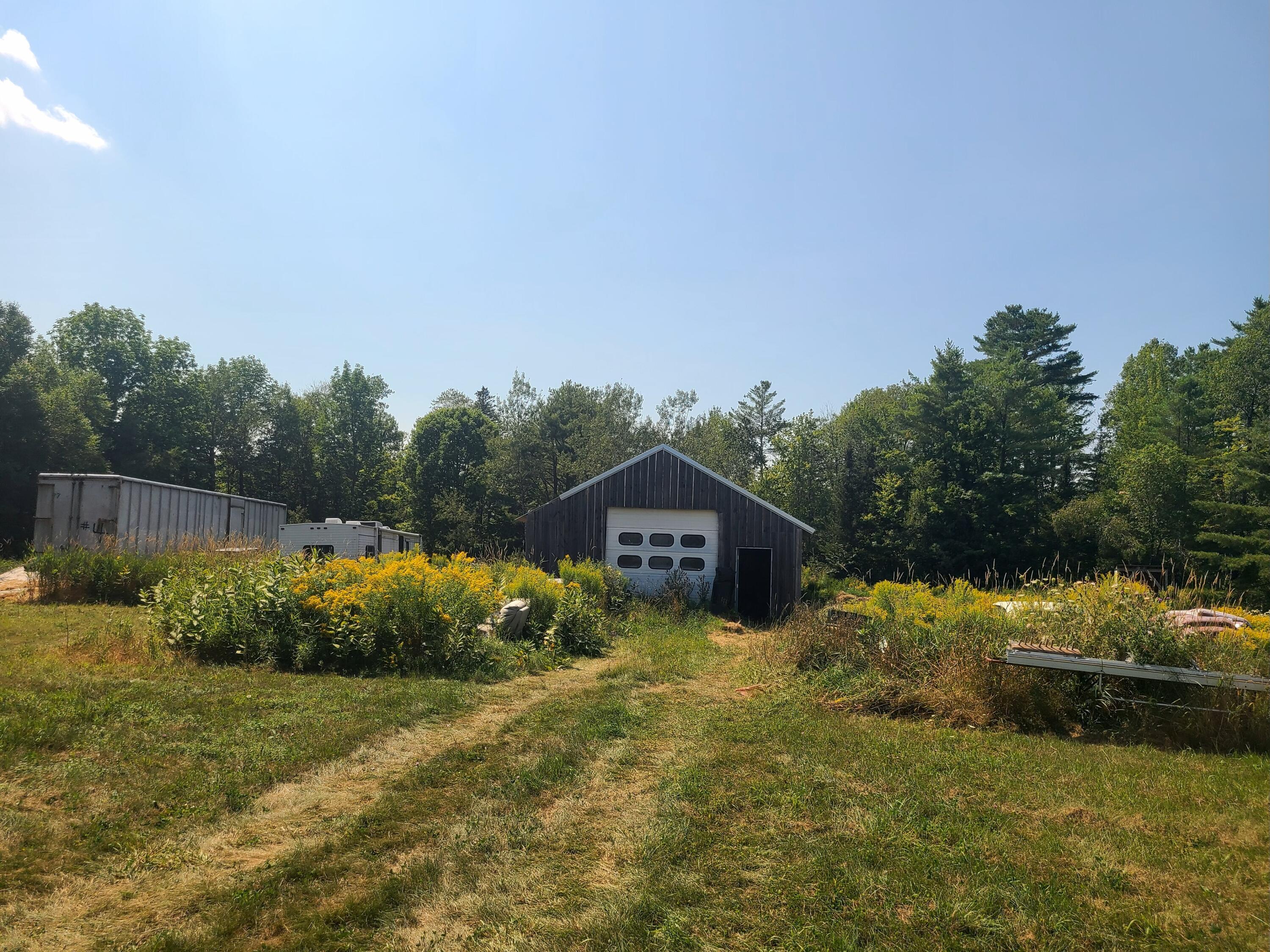 main property photo 33