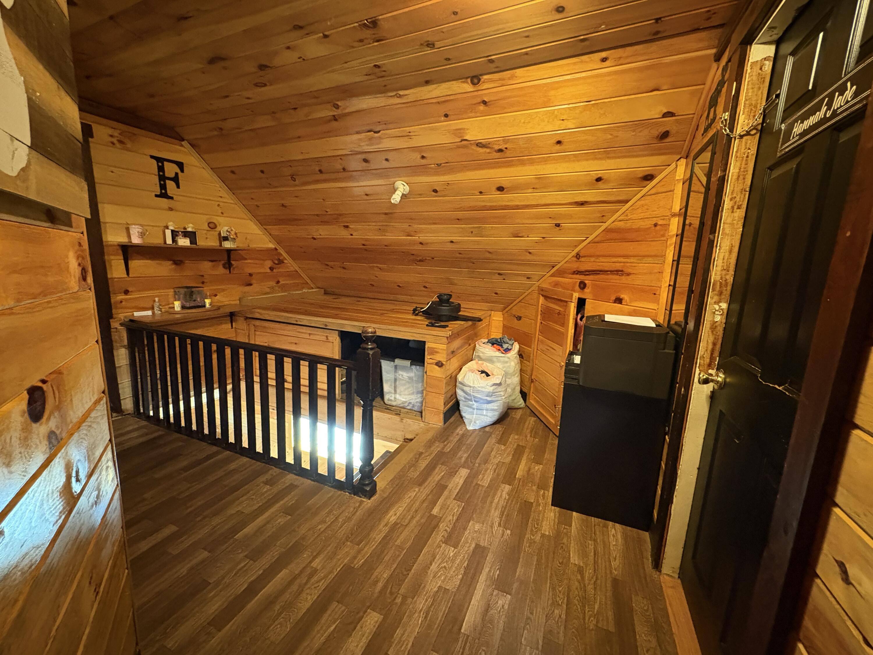property viewer photo 15